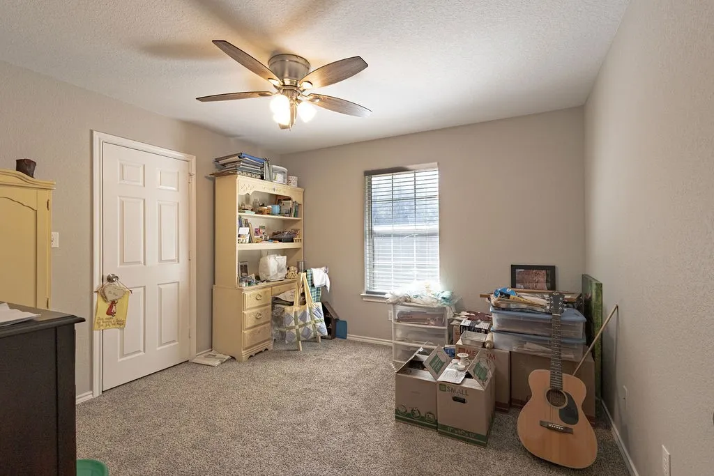 Single Family Residence For Sale in Parker County , 2065 J E Woody Road, Springtown, Texas 76082, 3 Bedroom, 2 Bathroom, 2 Garage spaces, 1,632 Sqft, built in 2001, mls#21420568, Real Estate Agent in Springtown, Homes For Sale in Parker county, Homes For Sale in Springtown, Realtor in Springtown Texas, Real Estate Brokerage Independent Realty Texas, Luminita Cordes Realtor