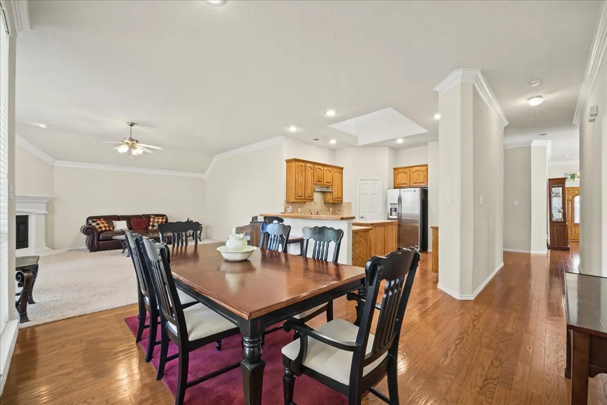 Breakfast area that overlooks the back patio