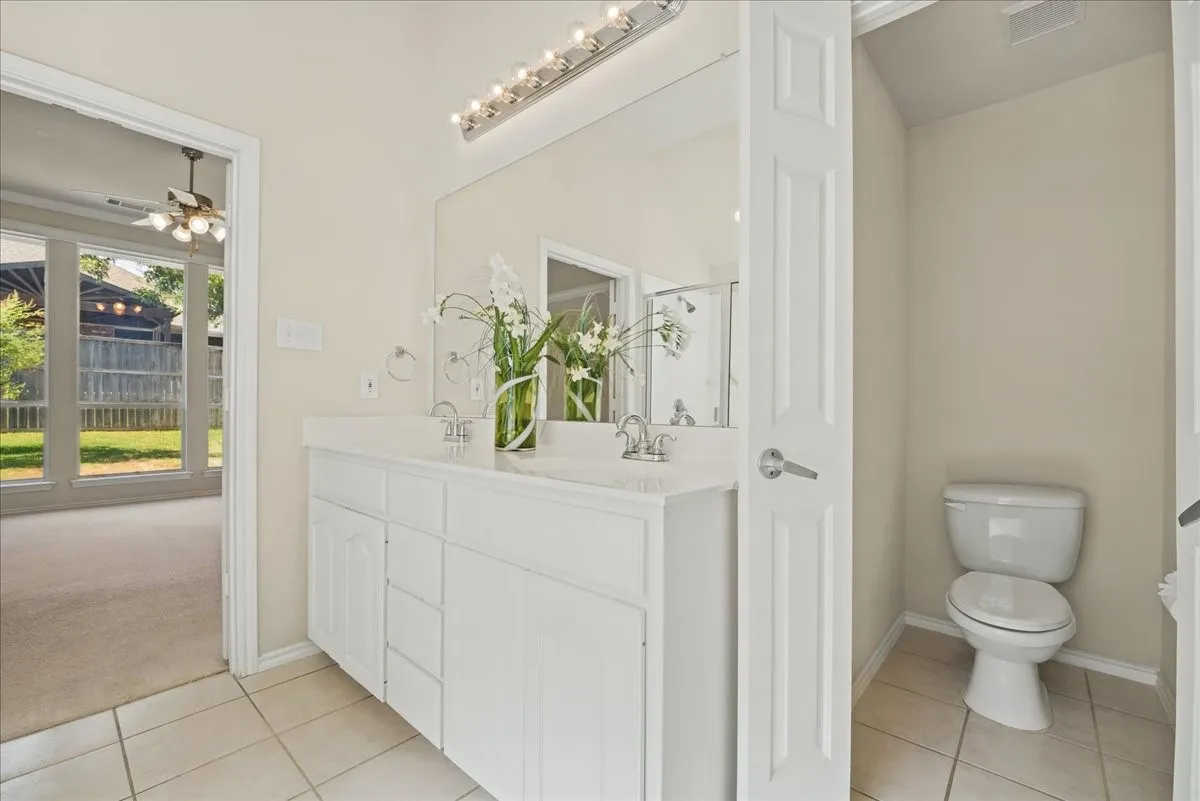 Primary Bath - Dual sink vanity