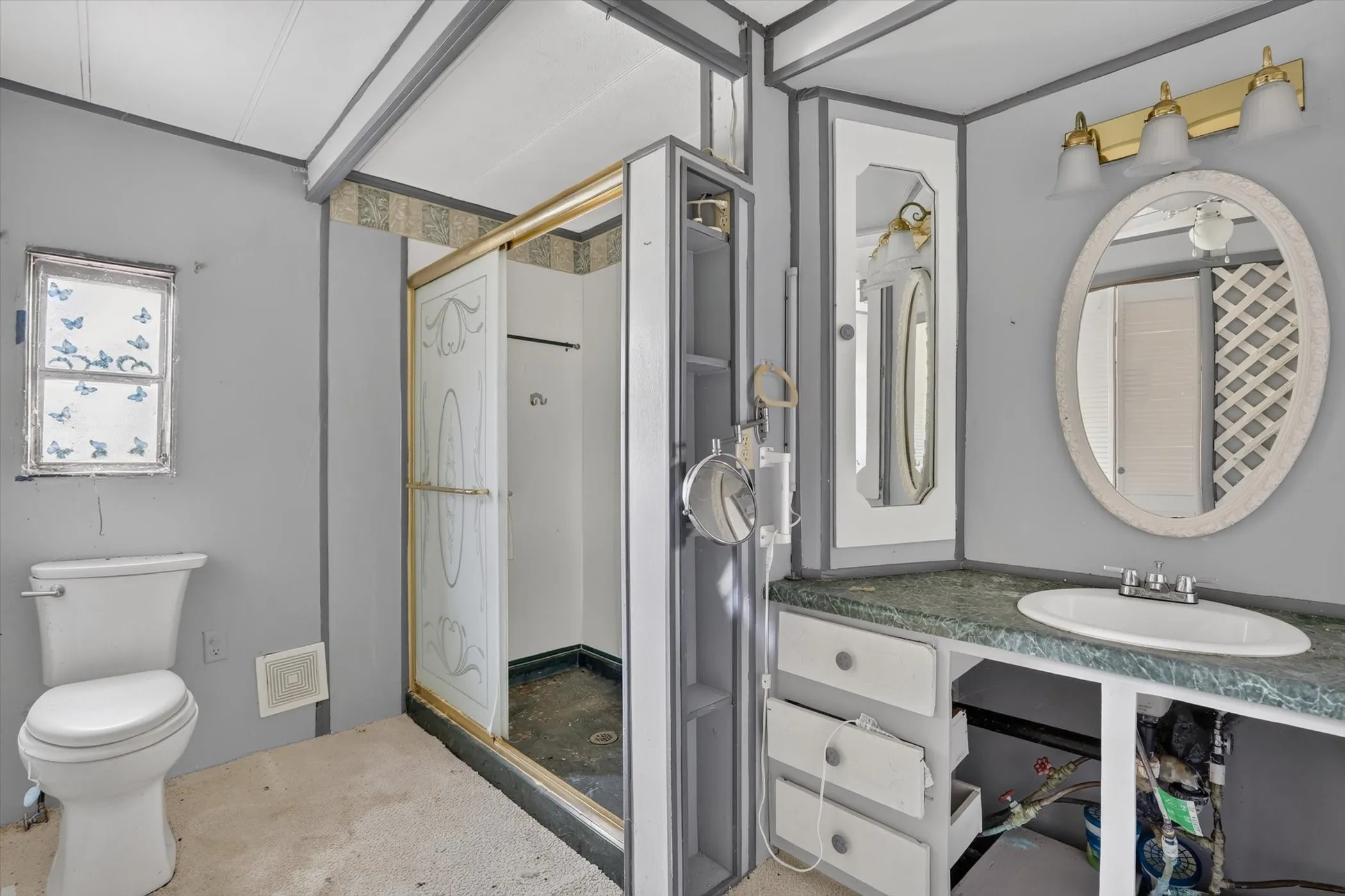 Mobile Home For Sale in Hood County , 3801 Montego Bay Court, Granbury, Texas 76049, 3 Bedroom, 2 Bathroom, Garage spaces, 1,264 Sqft, built in 1976, mls#21420005, Real Estate Agent in Granbury, Homes For Sale in Hood county, Homes For Sale in Granbury, Realtor in Granbury Texas, Real Estate Brokerage Independent Realty Texas, Luminita Cordes Realtor