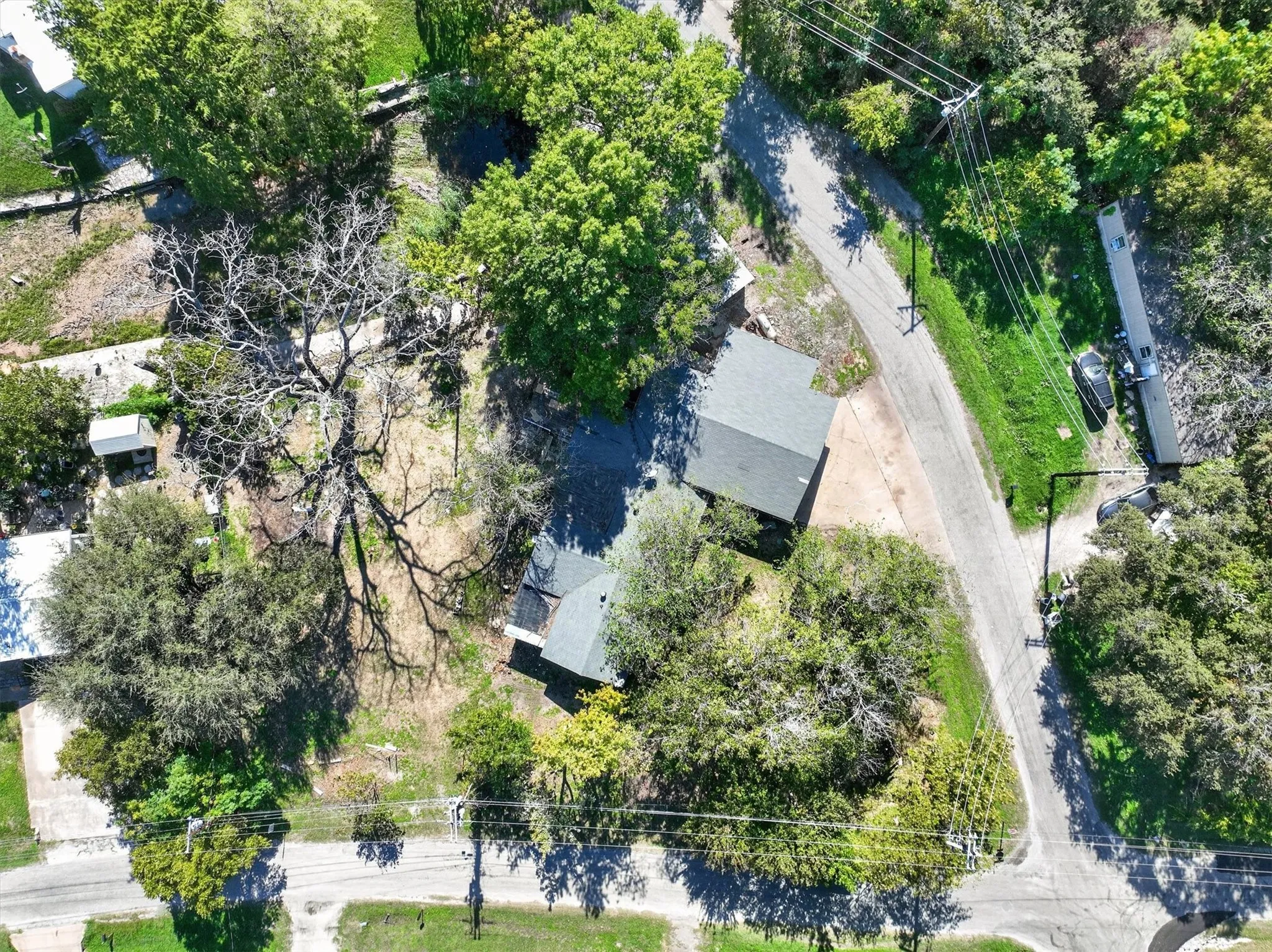 Mobile Home For Sale in Hood County , 3801 Montego Bay Court, Granbury, Texas 76049, 3 Bedroom, 2 Bathroom, Garage spaces, 1,264 Sqft, built in 1976, mls#21420005, Real Estate Agent in Granbury, Homes For Sale in Hood county, Homes For Sale in Granbury, Realtor in Granbury Texas, Real Estate Brokerage Independent Realty Texas, Luminita Cordes Realtor