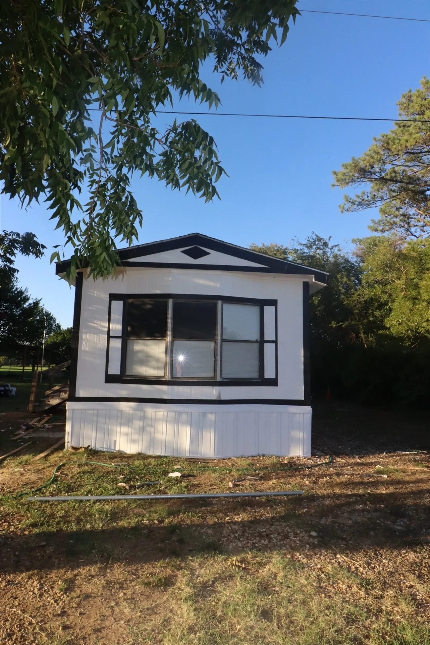 Mobile Home For Rent in Wise County , 262 County Road 4852, Newark, Texas 76071, 3 Bedroom, 2 Bathroom, Garage spaces, 1,474 Sqft, built in 1966, mls#21420586, Real Estate Agent in Newark, Homes For Rent in Wise county, Homes For Rent in Newark, Realtor in Newark Texas, Real Estate Brokerage Independent Realty Texas, Luminita Cordes Realtor