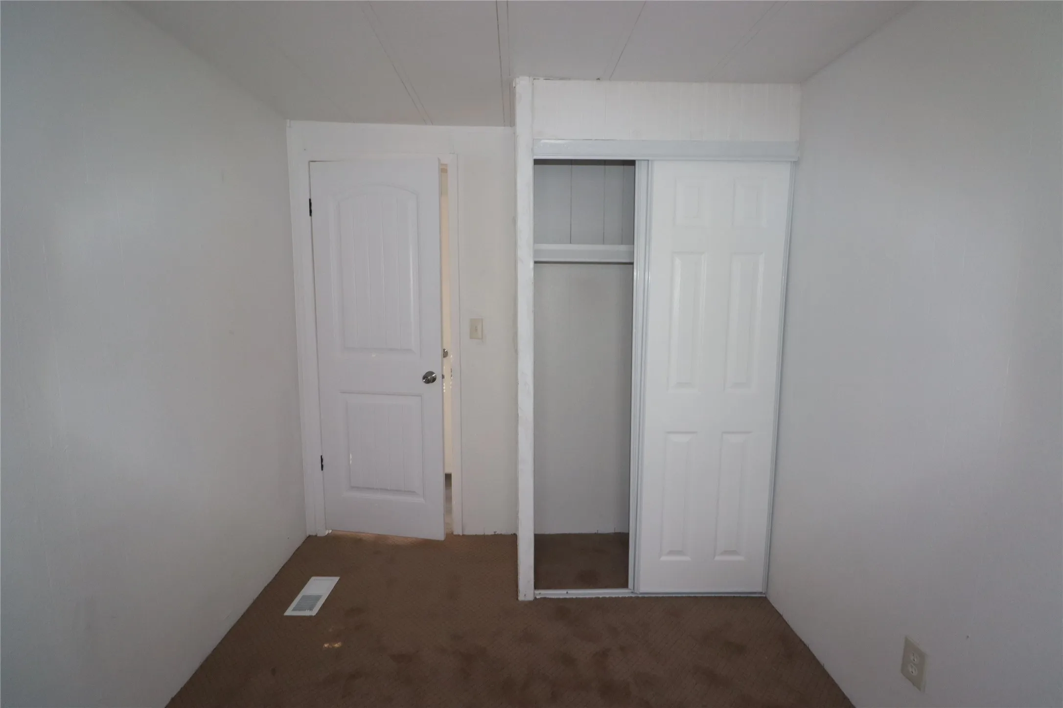 Mobile Home For Rent in Wise County , 262 County Road 4852, Newark, Texas 76071, 3 Bedroom, 2 Bathroom, Garage spaces, 1,474 Sqft, built in 1966, mls#21420586, Real Estate Agent in Newark, Homes For Rent in Wise county, Homes For Rent in Newark, Realtor in Newark Texas, Real Estate Brokerage Independent Realty Texas, Luminita Cordes Realtor