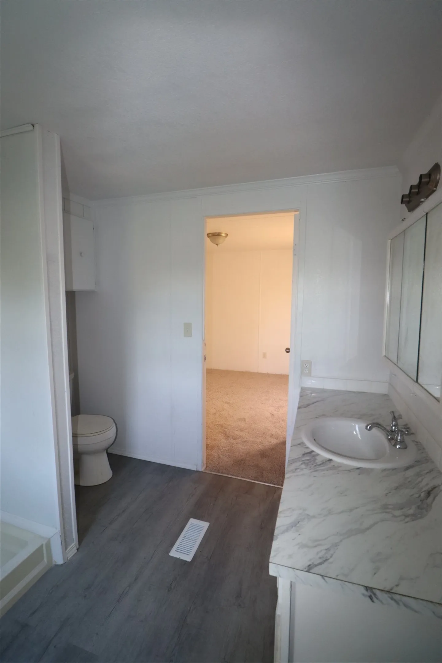 Mobile Home For Rent in Wise County , 262 County Road 4852, Newark, Texas 76071, 3 Bedroom, 2 Bathroom, Garage spaces, 1,474 Sqft, built in 1966, mls#21420586, Real Estate Agent in Newark, Homes For Rent in Wise county, Homes For Rent in Newark, Realtor in Newark Texas, Real Estate Brokerage Independent Realty Texas, Luminita Cordes Realtor