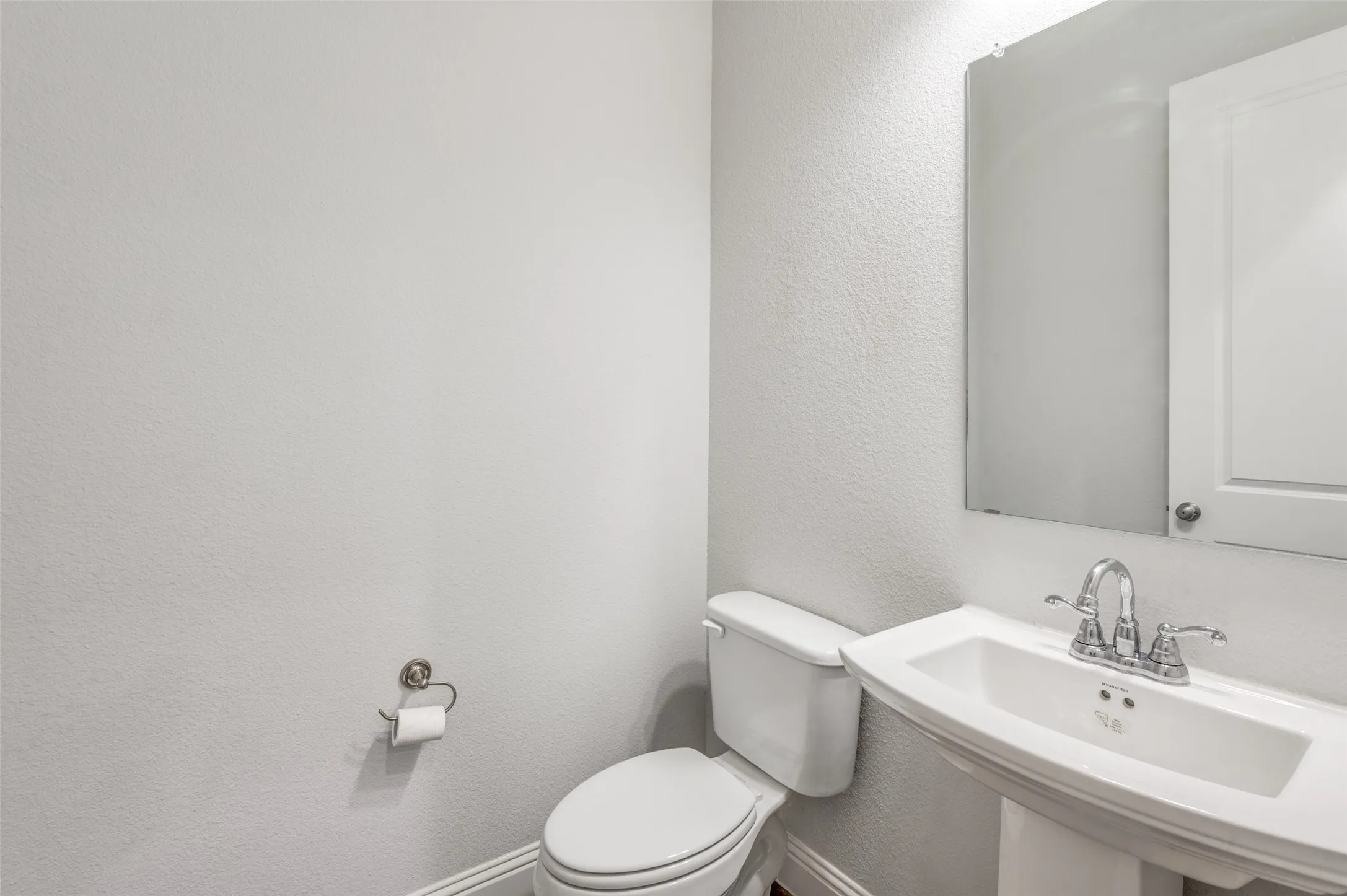 Townhouse For Rent in Collin County , 6134 Blythe Drive, Frisco, Texas 75035, 3 Bedroom, 3 Bathroom, 2 Garage spaces, 1,690 Sqft, built in 2021, mls#21420536, Real Estate Agent in Frisco, Homes For Rent in Collin county, Homes For Rent in Frisco, Realtor in Frisco Texas, Real Estate Brokerage Independent Realty Texas, Luminita Cordes Realtor