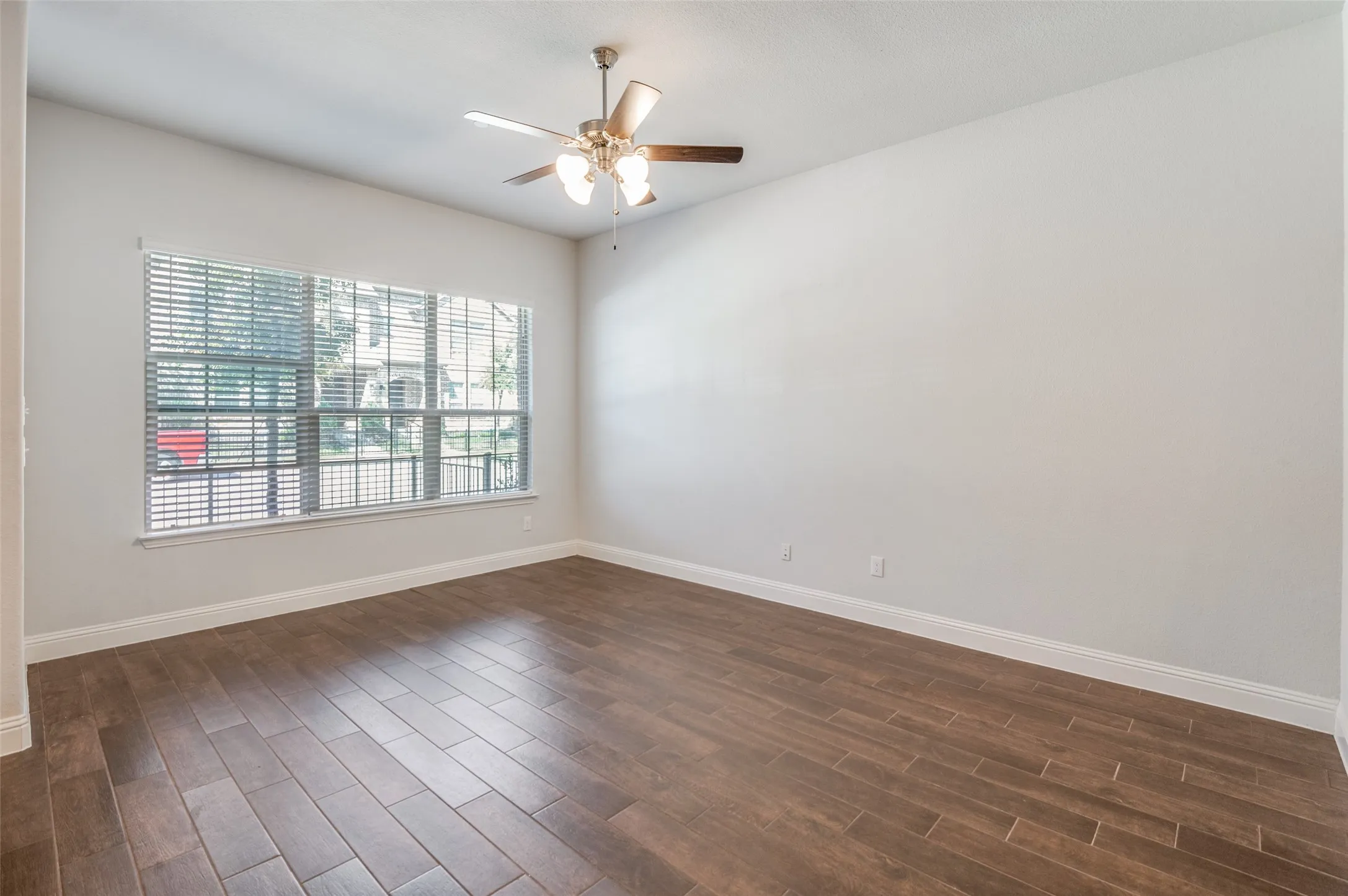 Townhouse For Rent in Collin County , 6134 Blythe Drive, Frisco, Texas 75035, 3 Bedroom, 3 Bathroom, 2 Garage spaces, 1,690 Sqft, built in 2021, mls#21420536, Real Estate Agent in Frisco, Homes For Rent in Collin county, Homes For Rent in Frisco, Realtor in Frisco Texas, Real Estate Brokerage Independent Realty Texas, Luminita Cordes Realtor