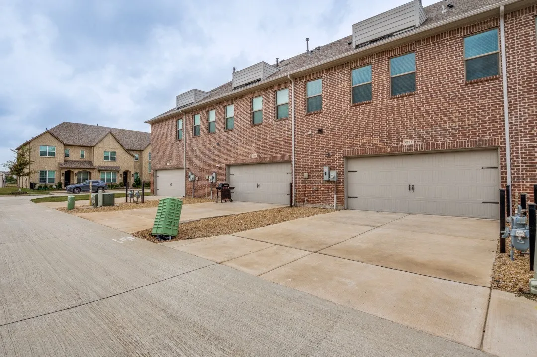 Townhouse For Rent in Collin County , 6134 Blythe Drive, Frisco, Texas 75035, 3 Bedroom, 3 Bathroom, 2 Garage spaces, 1,690 Sqft, built in 2021, mls#21420536, Real Estate Agent in Frisco, Homes For Rent in Collin county, Homes For Rent in Frisco, Realtor in Frisco Texas, Real Estate Brokerage Independent Realty Texas, Luminita Cordes Realtor