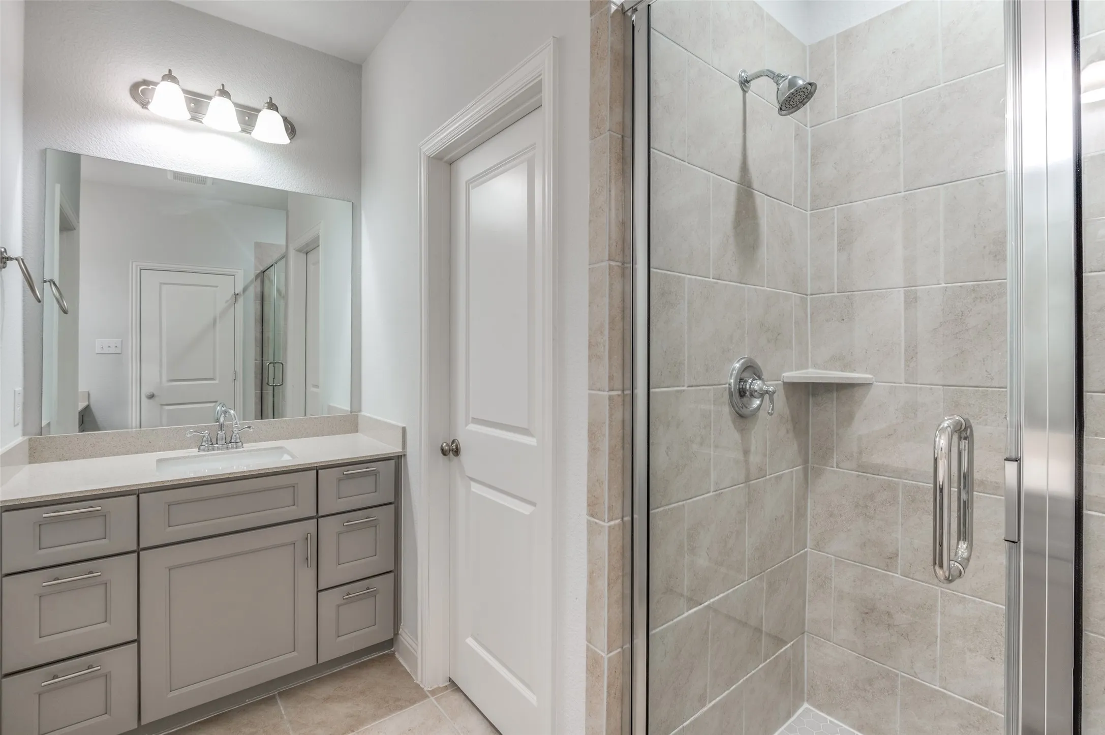 Townhouse For Rent in Collin County , 6134 Blythe Drive, Frisco, Texas 75035, 3 Bedroom, 3 Bathroom, 2 Garage spaces, 1,690 Sqft, built in 2021, mls#21420536, Real Estate Agent in Frisco, Homes For Rent in Collin county, Homes For Rent in Frisco, Realtor in Frisco Texas, Real Estate Brokerage Independent Realty Texas, Luminita Cordes Realtor