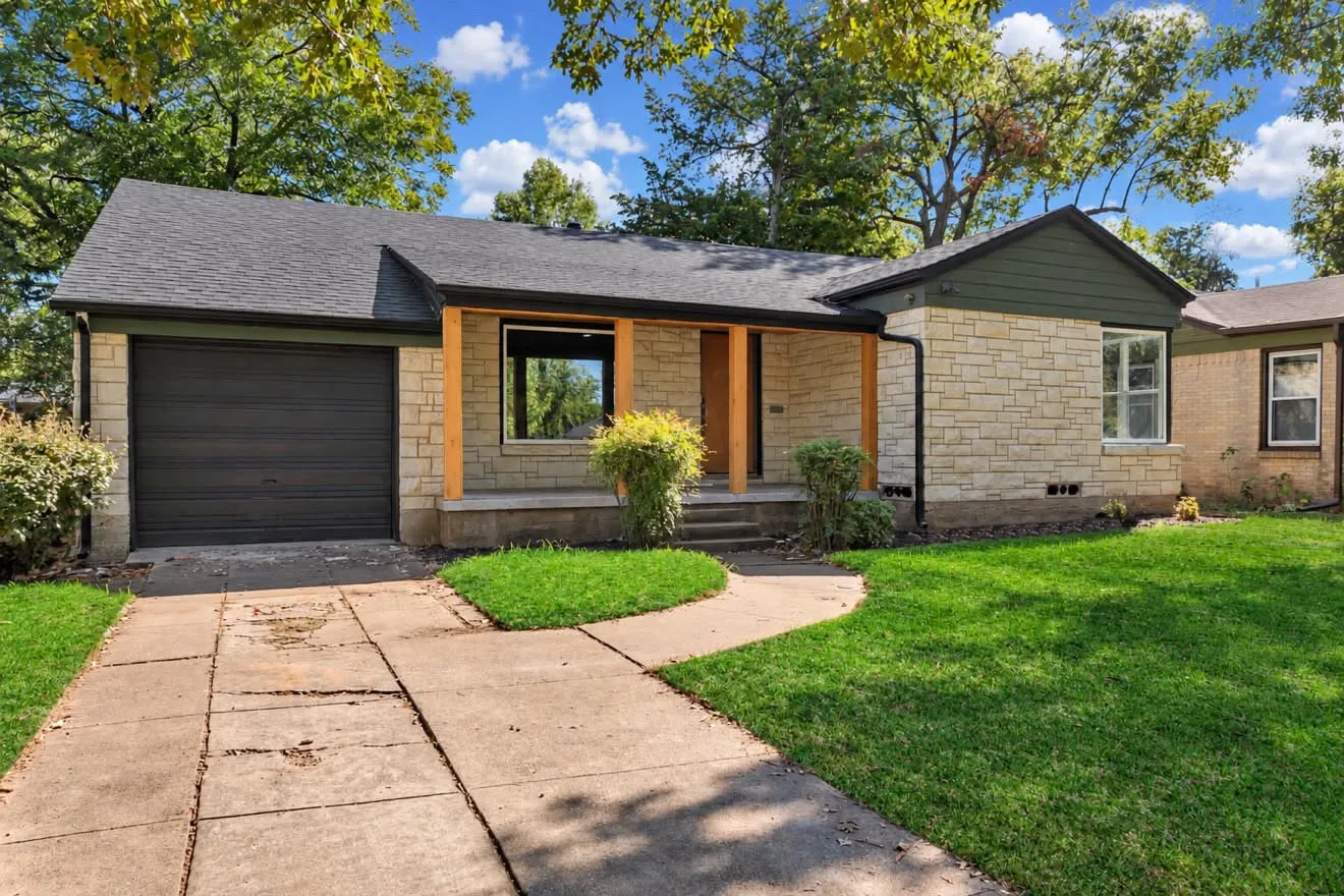Single Family Residence For Sale in Dallas County , 1406 Arizona Avenue, Dallas, Texas 75216, 3 Bedroom, 2 Bathroom, 1 Garage spaces, 1,577 Sqft, built in 1947, mls#21416860, Real Estate Agent in Dallas, Homes For Sale in Dallas county, Homes For Sale in Dallas, Realtor in Dallas Texas, Real Estate Brokerage Independent Realty Texas, Luminita Cordes Realtor