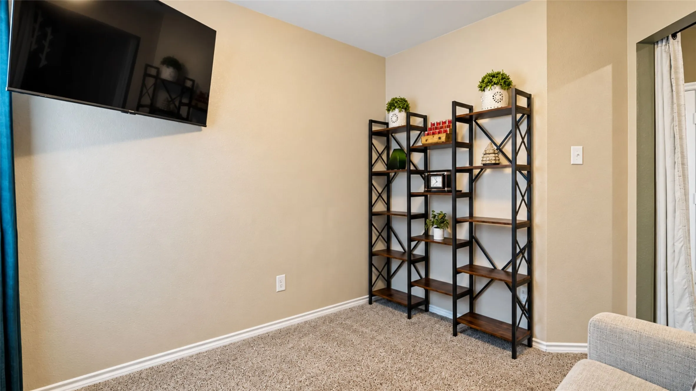 Single Family Residence For Rent in Hunt County , 709 Darlington Oak Avenue, Royse City, Texas 75189, 4 Bedroom, 3 Bathroom, 2 Garage spaces, 2,097 Sqft, built in 2020, mls#21419704, Real Estate Agent in Royse City, Homes For Rent in Hunt county, Homes For Rent in Royse City, Realtor in Royse City Texas, Real Estate Brokerage Independent Realty Texas, Luminita Cordes Realtor