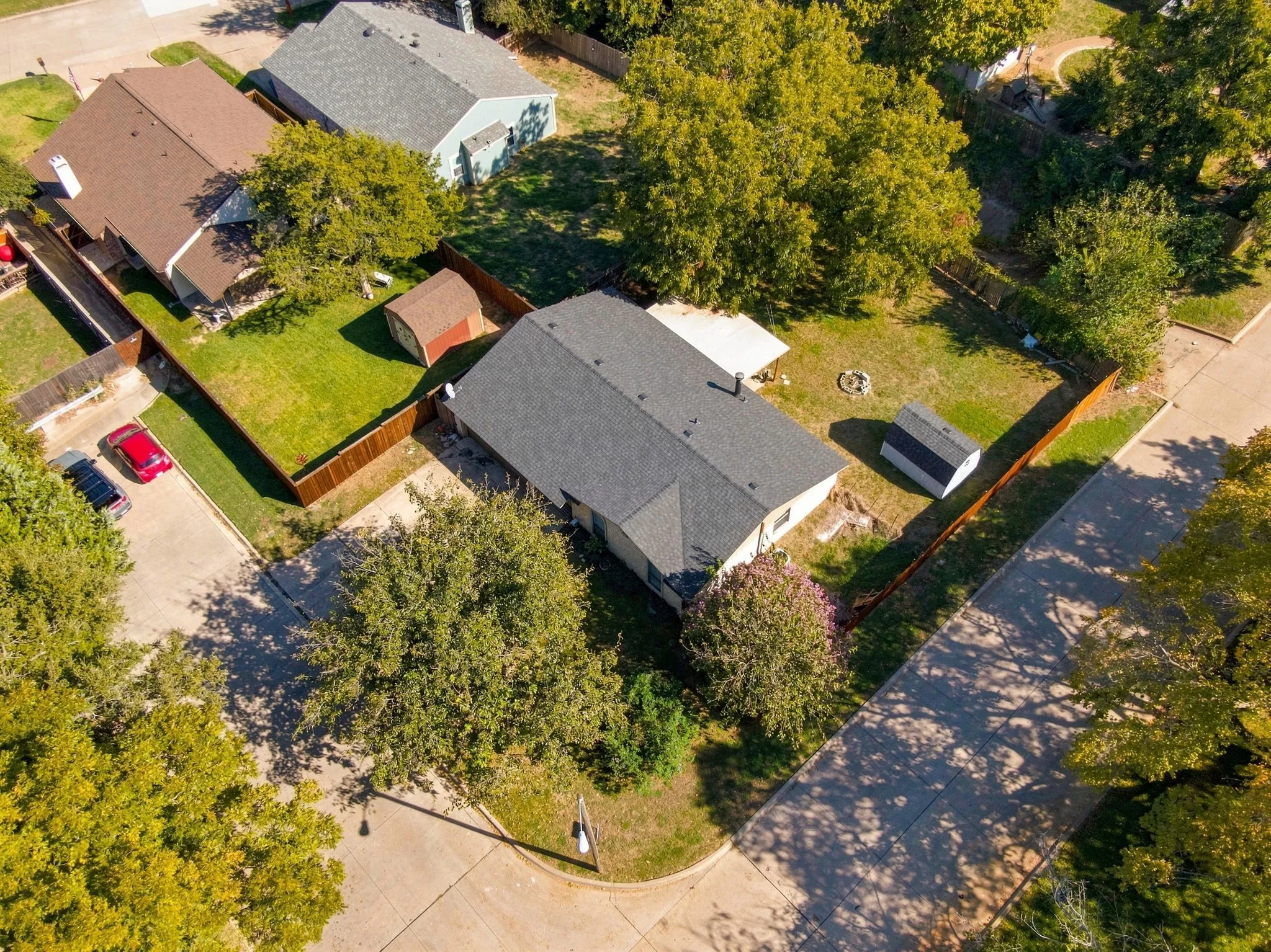 Single Family Residence For Sale in Tarrant County , 500 Robin Drive, Mansfield, Texas 76063, 3 Bedroom, 2 Bathroom, 2 Garage spaces, 1,181 Sqft, built in 1973, mls#21420223, Real Estate Agent in Mansfield, Homes For Sale in Tarrant county, Homes For Sale in Mansfield, Realtor in Mansfield Texas, Real Estate Brokerage Independent Realty Texas, Luminita Cordes Realtor