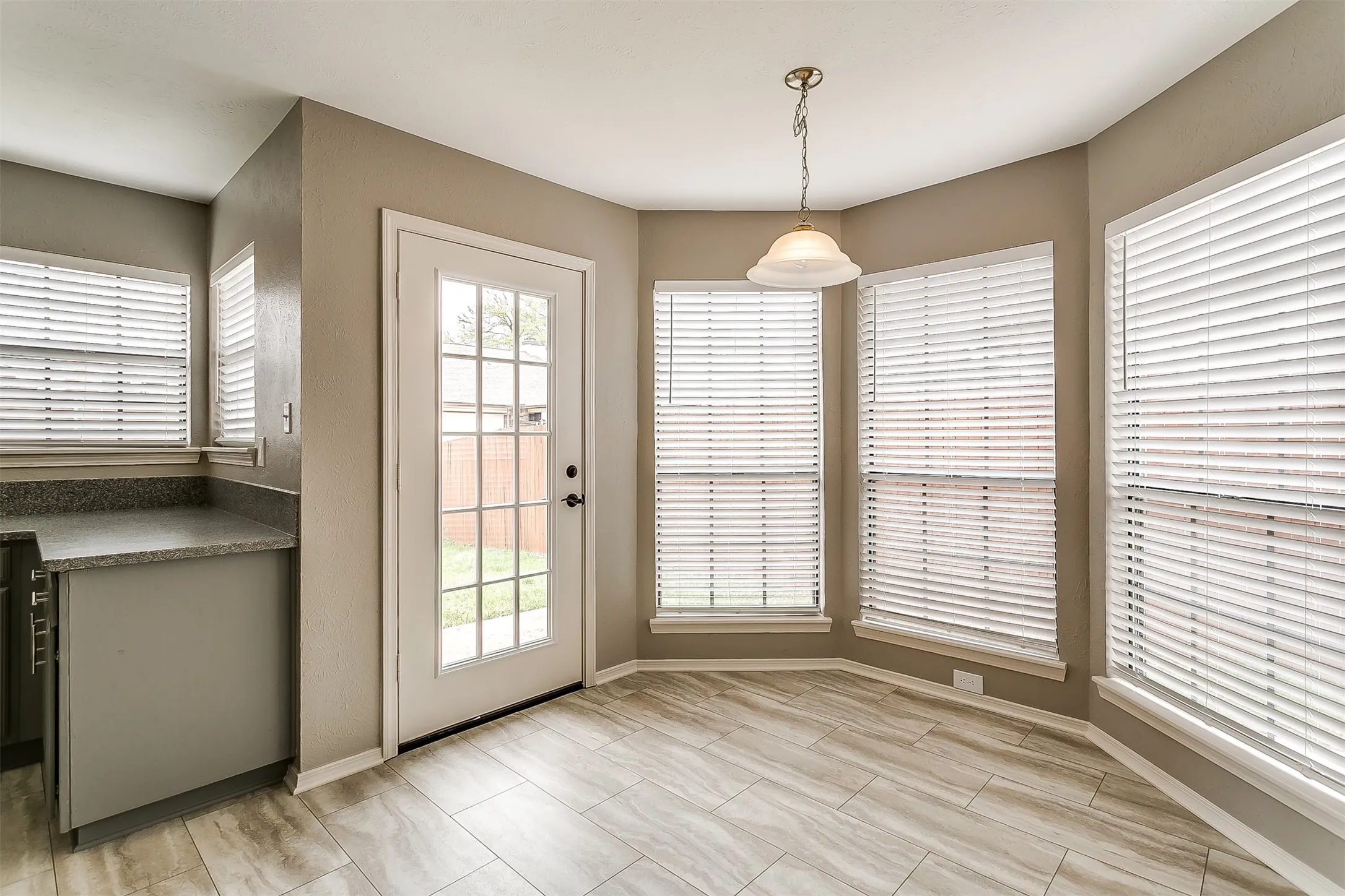 Single Family Residence For Rent in Collin County , 4429 Junction Drive, Plano, Texas 75093, 3 Bedroom, 2 Bathroom, 2 Garage spaces, 1,486 Sqft, built in 1983, mls#21418318, Real Estate Agent in Plano, Homes For Rent in Collin county, Homes For Rent in Plano, Realtor in Plano Texas, Real Estate Brokerage Independent Realty Texas, Luminita Cordes Realtor