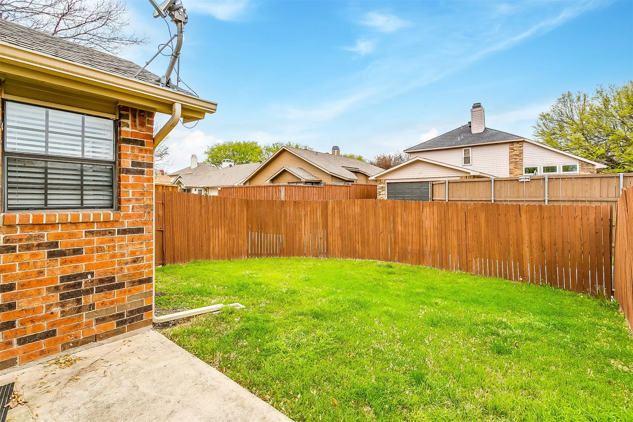 Single Family Residence For Rent in Collin County , 4429 Junction Drive, Plano, Texas 75093, 3 Bedroom, 2 Bathroom, 2 Garage spaces, 1,486 Sqft, built in 1983, mls#21418318, Real Estate Agent in Plano, Homes For Rent in Collin county, Homes For Rent in Plano, Realtor in Plano Texas, Real Estate Brokerage Independent Realty Texas, Luminita Cordes Realtor