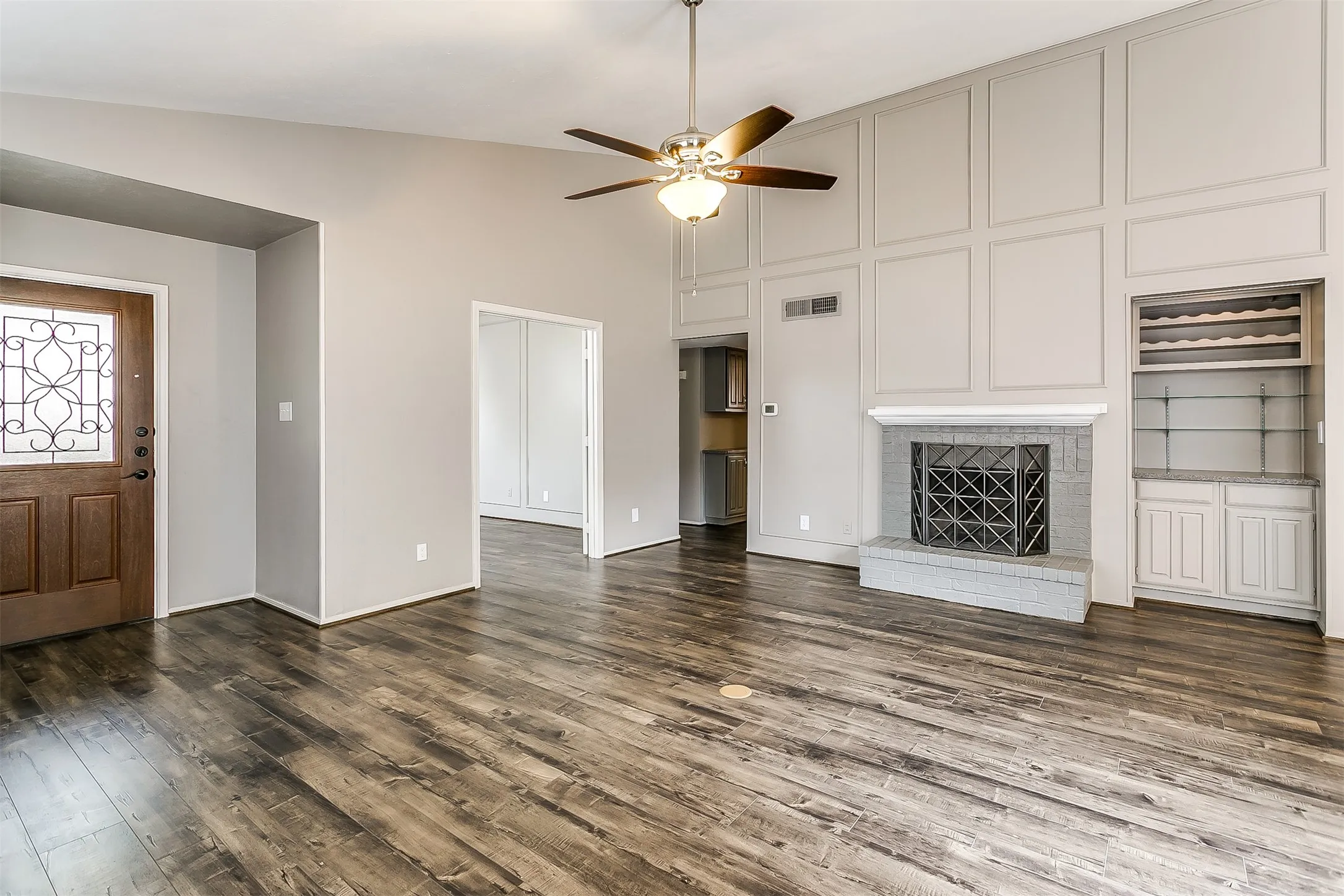 Single Family Residence For Rent in Collin County , 4429 Junction Drive, Plano, Texas 75093, 3 Bedroom, 2 Bathroom, 2 Garage spaces, 1,486 Sqft, built in 1983, mls#21418318, Real Estate Agent in Plano, Homes For Rent in Collin county, Homes For Rent in Plano, Realtor in Plano Texas, Real Estate Brokerage Independent Realty Texas, Luminita Cordes Realtor