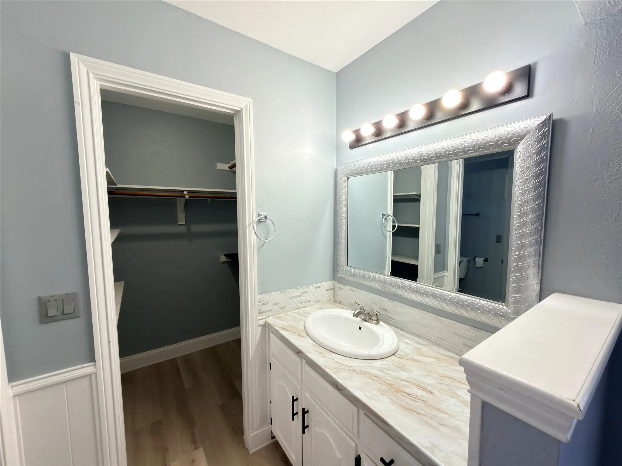 Single Family Residence For Rent in Collin County , 4109 Twilight Trail, Plano, Texas 75093, 4 Bedroom, 3 Bathroom, 2 Garage spaces, 2,013 Sqft, built in 1979, mls#21420650, Real Estate Agent in Plano, Homes For Rent in Collin county, Homes For Rent in Plano, Realtor in Plano Texas, Real Estate Brokerage Independent Realty Texas, Luminita Cordes Realtor