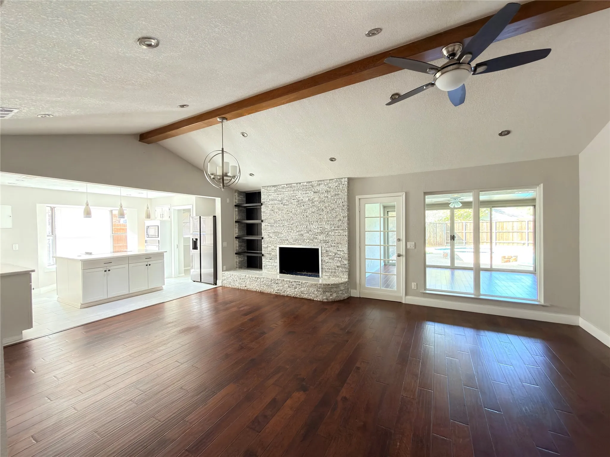 Single Family Residence For Rent in Collin County , 4109 Twilight Trail, Plano, Texas 75093, 4 Bedroom, 3 Bathroom, 2 Garage spaces, 2,013 Sqft, built in 1979, mls#21420650, Real Estate Agent in Plano, Homes For Rent in Collin county, Homes For Rent in Plano, Realtor in Plano Texas, Real Estate Brokerage Independent Realty Texas, Luminita Cordes Realtor