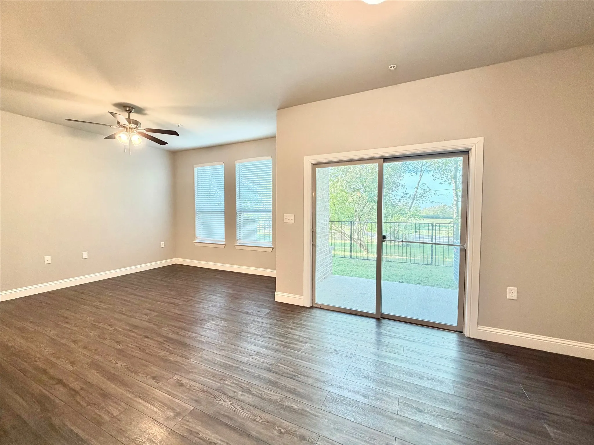 Townhouse For Rent in Denton County , 1601 Riney Road, Denton, Texas 76207, 3 Bedroom, 3 Bathroom, Garage spaces, 17,210 Sqft, built in 2019, mls#21416120, Real Estate Agent in Denton, Homes For Rent in Denton county, Homes For Rent in Denton, Realtor in Denton Texas, Real Estate Brokerage Independent Realty Texas, Luminita Cordes Realtor