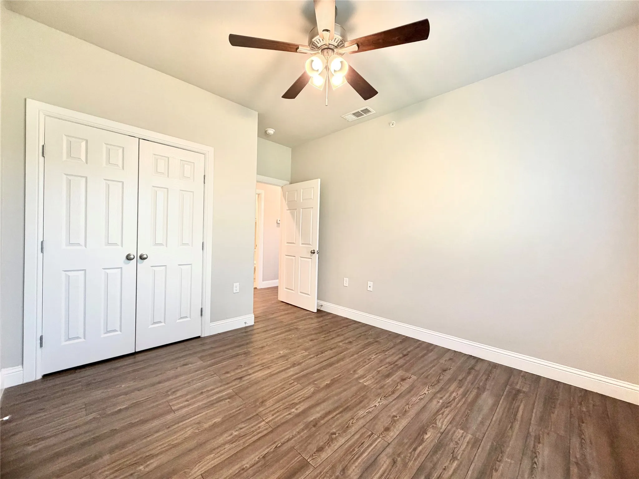Townhouse For Rent in Denton County , 1601 Riney Road, Denton, Texas 76207, 3 Bedroom, 3 Bathroom, Garage spaces, 17,210 Sqft, built in 2019, mls#21416120, Real Estate Agent in Denton, Homes For Rent in Denton county, Homes For Rent in Denton, Realtor in Denton Texas, Real Estate Brokerage Independent Realty Texas, Luminita Cordes Realtor
