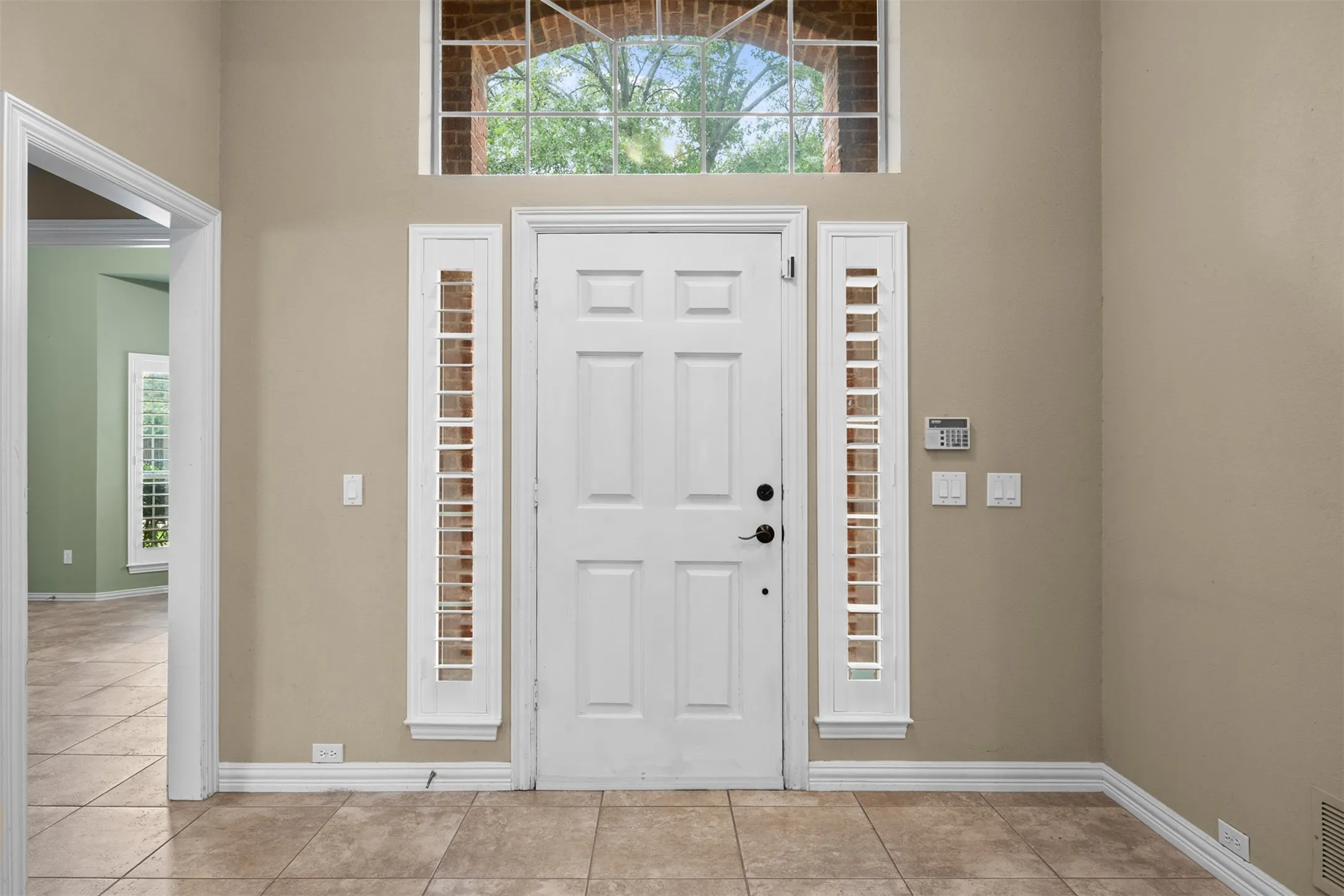 Single Family Residence For Rent in Collin County , 5857 Stone Meadow Drive, Plano, Texas 75093, 4 Bedroom, 3 Bathroom, 2 Garage spaces, 2,587 Sqft, built in 1994, mls#21420683, Real Estate Agent in Plano, Homes For Rent in Collin county, Homes For Rent in Plano, Realtor in Plano Texas, Real Estate Brokerage Independent Realty Texas, Luminita Cordes Realtor