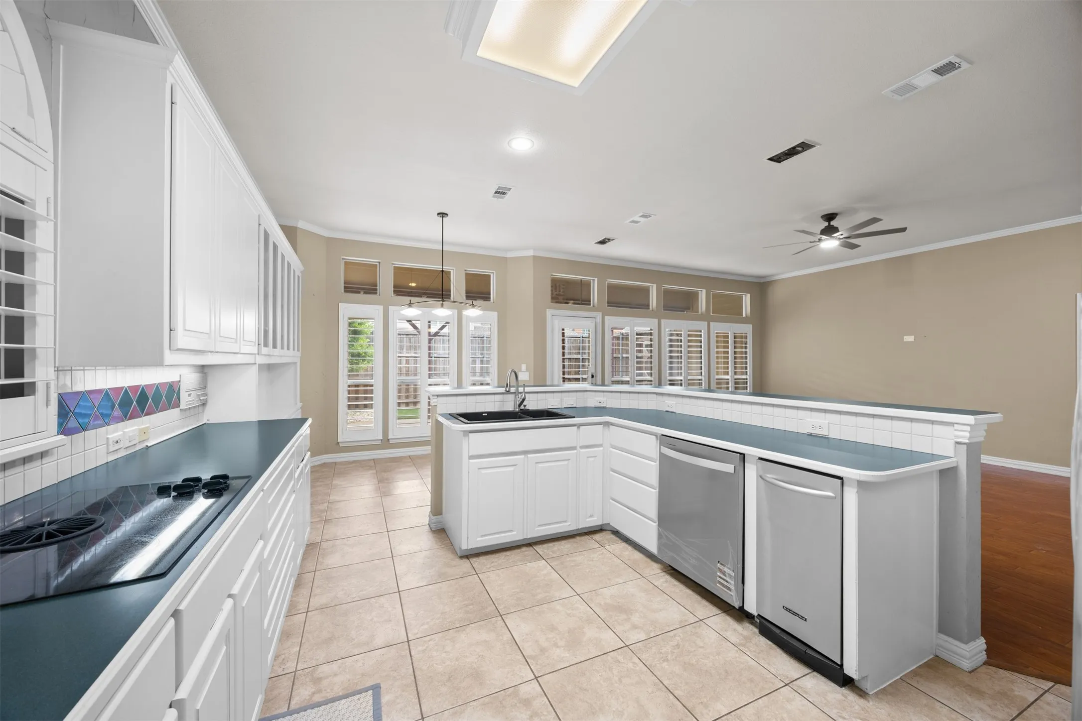 Single Family Residence For Rent in Collin County , 5857 Stone Meadow Drive, Plano, Texas 75093, 4 Bedroom, 3 Bathroom, 2 Garage spaces, 2,587 Sqft, built in 1994, mls#21420683, Real Estate Agent in Plano, Homes For Rent in Collin county, Homes For Rent in Plano, Realtor in Plano Texas, Real Estate Brokerage Independent Realty Texas, Luminita Cordes Realtor