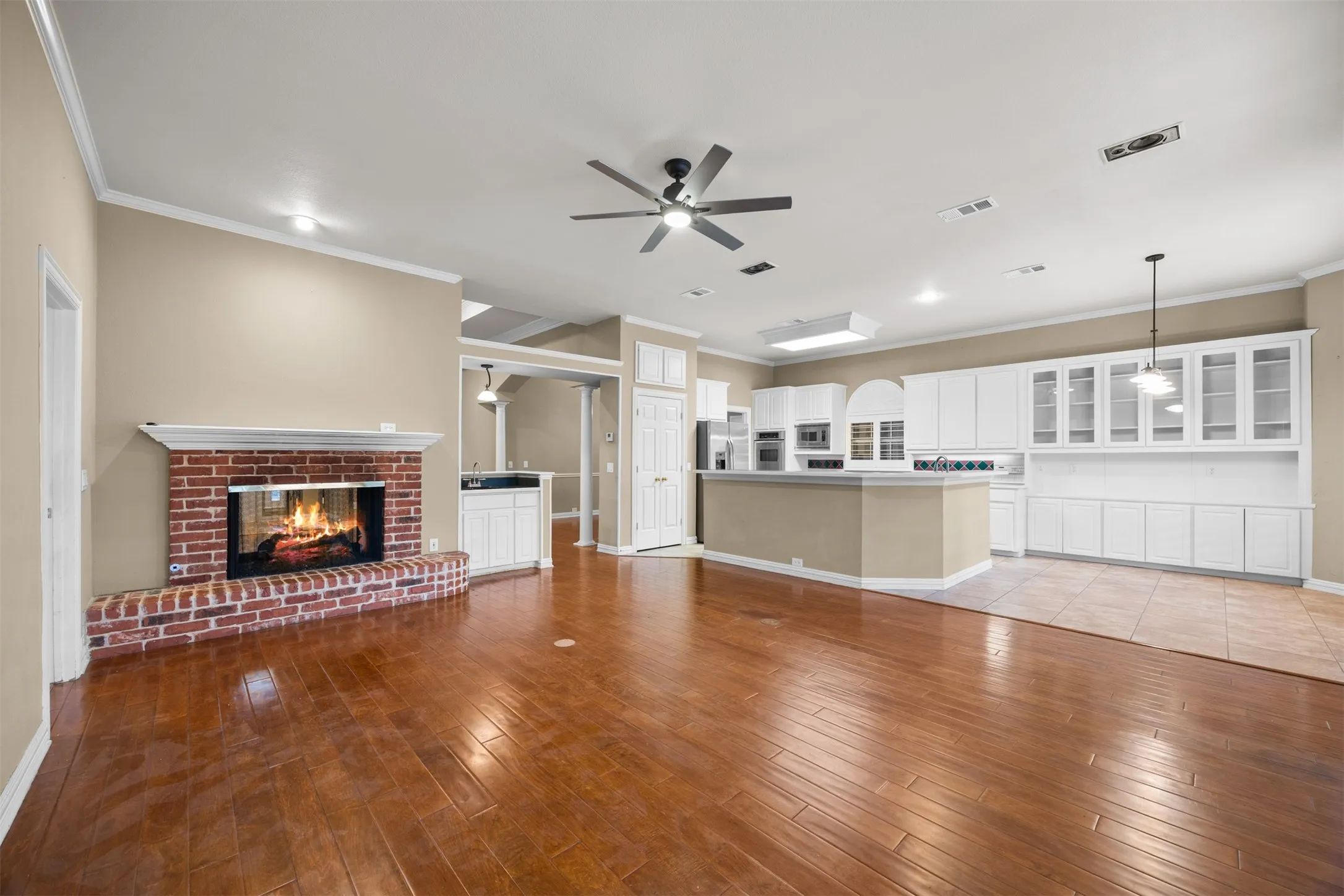 Single Family Residence For Rent in Collin County , 5857 Stone Meadow Drive, Plano, Texas 75093, 4 Bedroom, 3 Bathroom, 2 Garage spaces, 2,587 Sqft, built in 1994, mls#21420683, Real Estate Agent in Plano, Homes For Rent in Collin county, Homes For Rent in Plano, Realtor in Plano Texas, Real Estate Brokerage Independent Realty Texas, Luminita Cordes Realtor