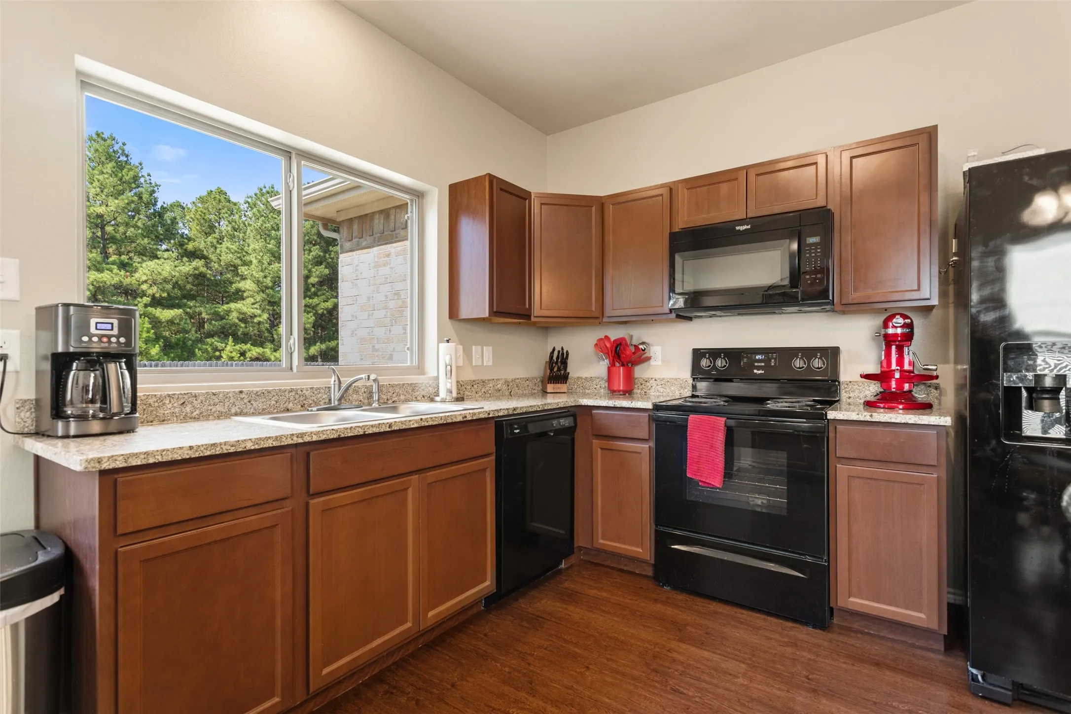 Single Family Residence For Sale in Smith County , 17367 Stacy Street, Lindale, Texas 75771, 3 Bedroom, 2 Bathroom, 2 Garage spaces, 1,047 Sqft, built in 2019, mls#21420676, Real Estate Agent in Lindale, Homes For Sale in Smith county, Homes For Sale in Lindale, Realtor in Lindale Texas, Real Estate Brokerage Independent Realty Texas, Luminita Cordes Realtor