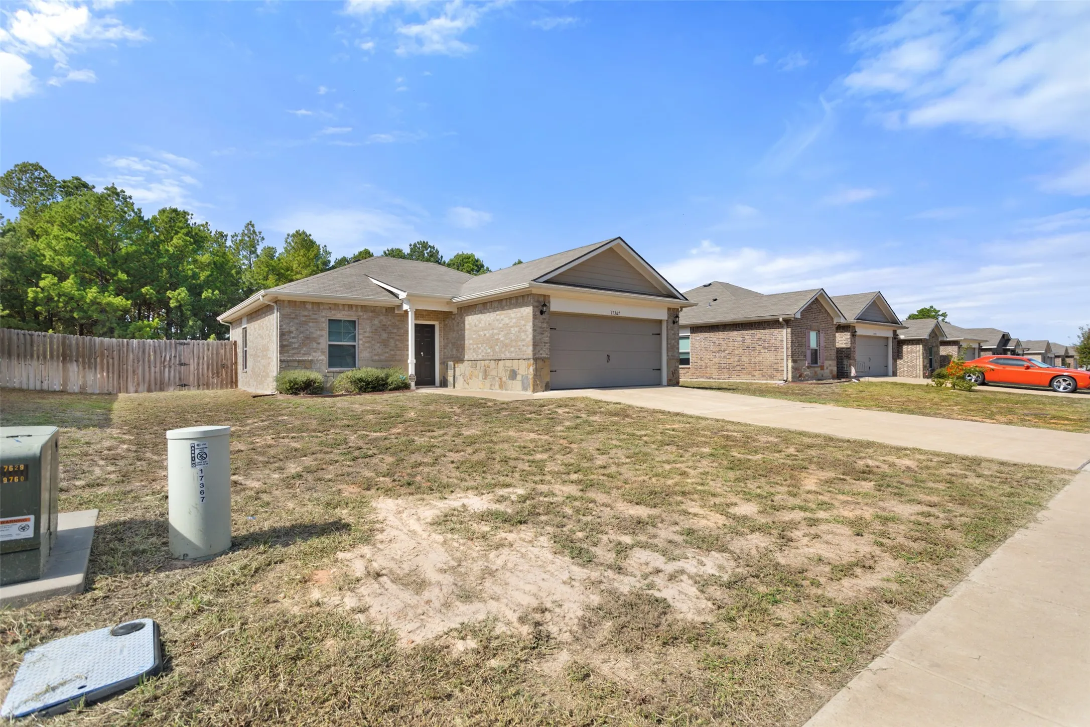 Single Family Residence For Sale in Smith County , 17367 Stacy Street, Lindale, Texas 75771, 3 Bedroom, 2 Bathroom, 2 Garage spaces, 1,047 Sqft, built in 2019, mls#21420676, Real Estate Agent in Lindale, Homes For Sale in Smith county, Homes For Sale in Lindale, Realtor in Lindale Texas, Real Estate Brokerage Independent Realty Texas, Luminita Cordes Realtor