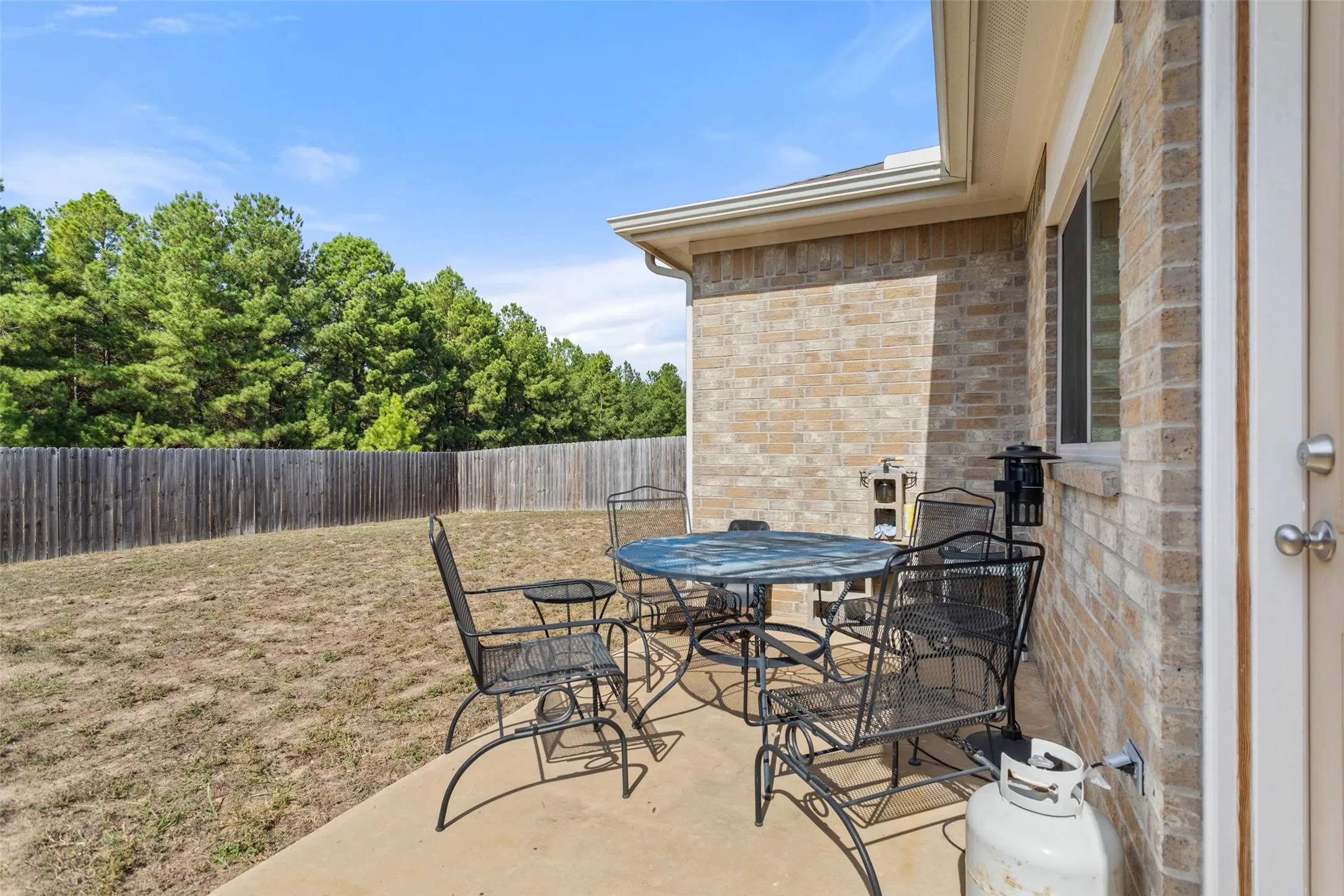Single Family Residence For Sale in Smith County , 17367 Stacy Street, Lindale, Texas 75771, 3 Bedroom, 2 Bathroom, 2 Garage spaces, 1,047 Sqft, built in 2019, mls#21420676, Real Estate Agent in Lindale, Homes For Sale in Smith county, Homes For Sale in Lindale, Realtor in Lindale Texas, Real Estate Brokerage Independent Realty Texas, Luminita Cordes Realtor