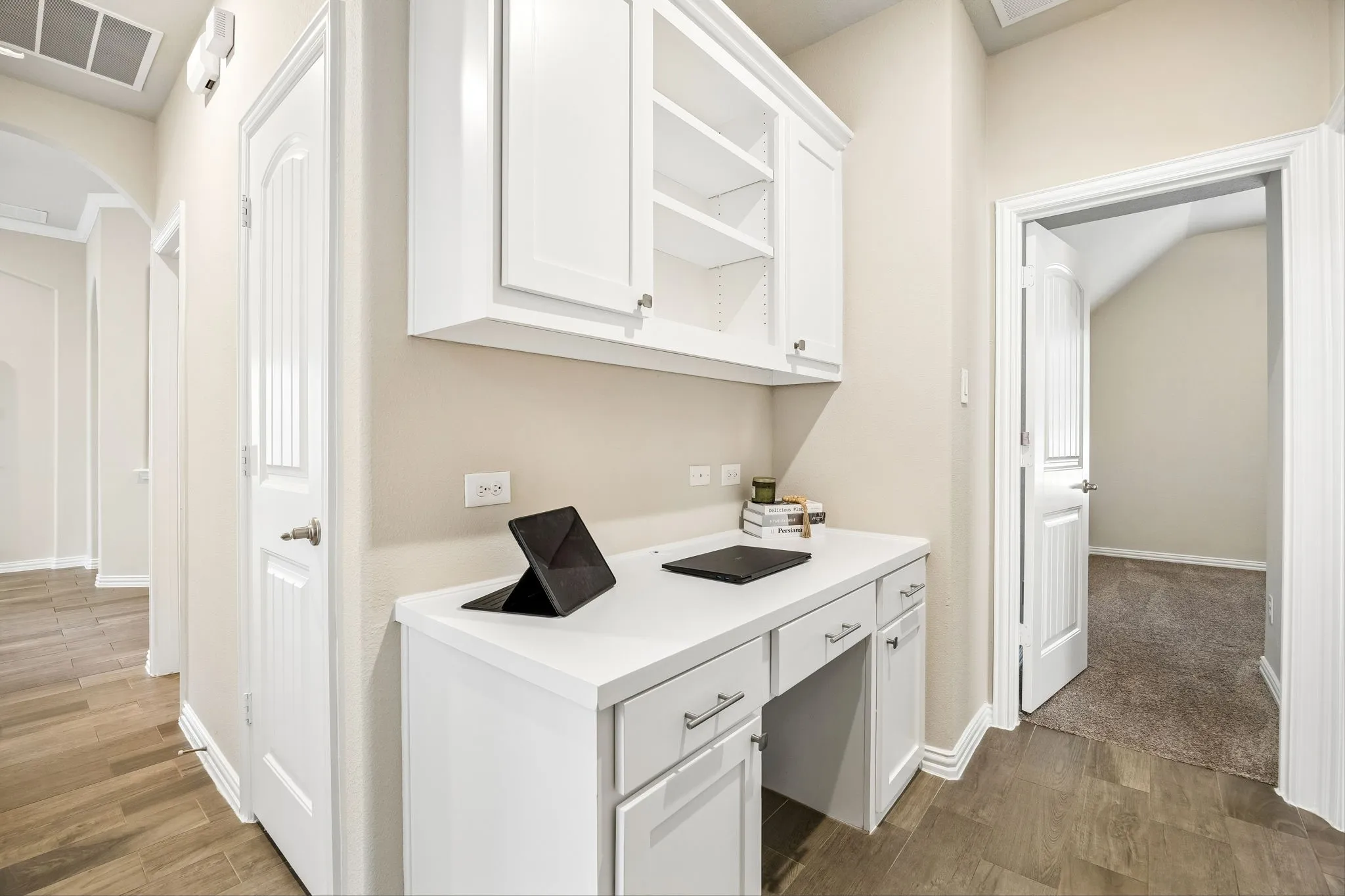 Single Family Residence For Sale in Collin County , 4312 Salado Creek Way, Celina, Texas 75078, 4 Bedroom, 3 Bathroom, 2 Garage spaces, 2,572 Sqft, built in 2017, mls#21404450, Real Estate Agent in Celina, Homes For Sale in Collin county, Homes For Sale in Celina, Realtor in Celina Texas, Real Estate Brokerage Independent Realty Texas, Luminita Cordes Realtor