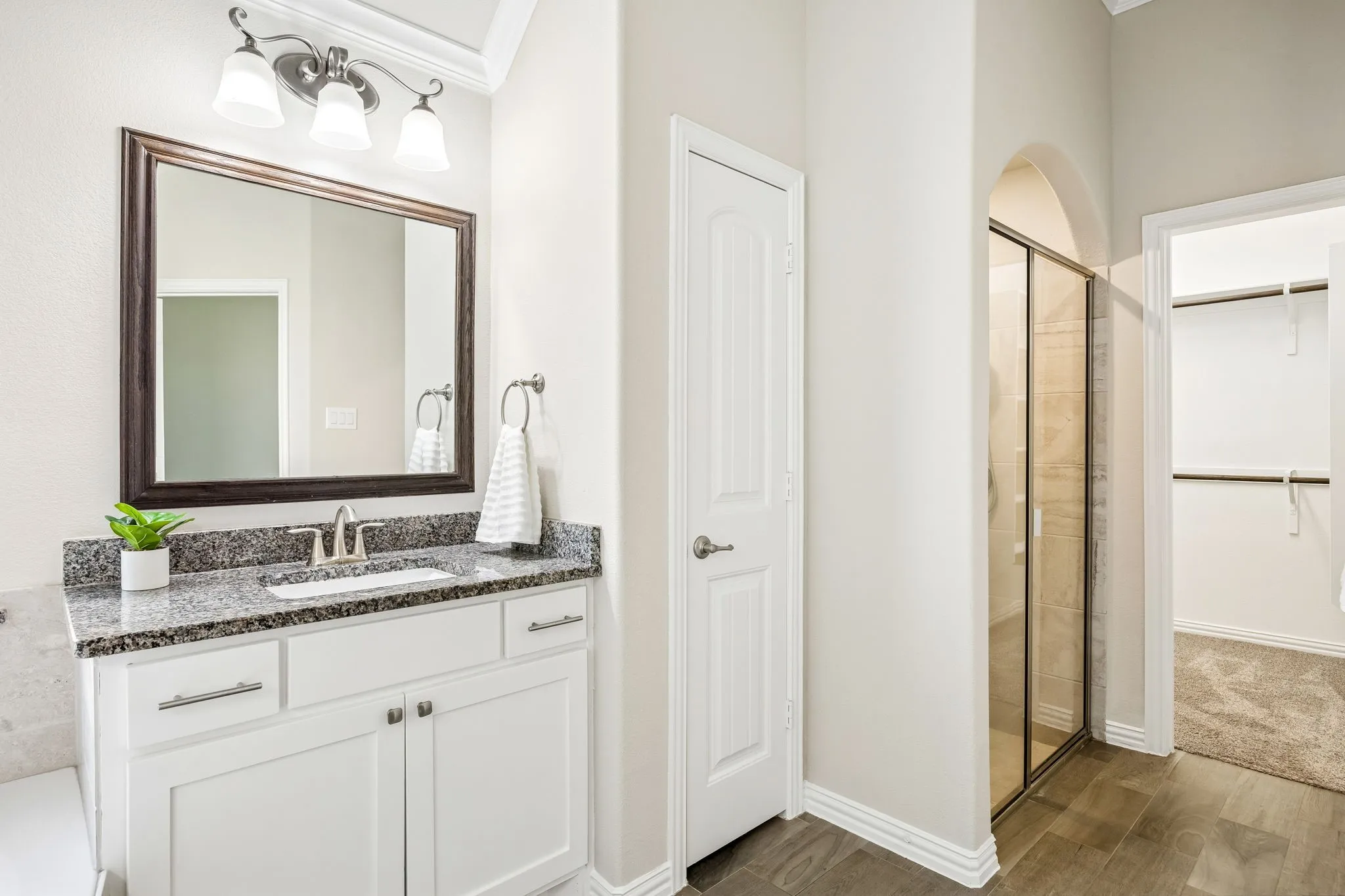 Single Family Residence For Sale in Collin County , 4312 Salado Creek Way, Celina, Texas 75078, 4 Bedroom, 3 Bathroom, 2 Garage spaces, 2,572 Sqft, built in 2017, mls#21404450, Real Estate Agent in Celina, Homes For Sale in Collin county, Homes For Sale in Celina, Realtor in Celina Texas, Real Estate Brokerage Independent Realty Texas, Luminita Cordes Realtor