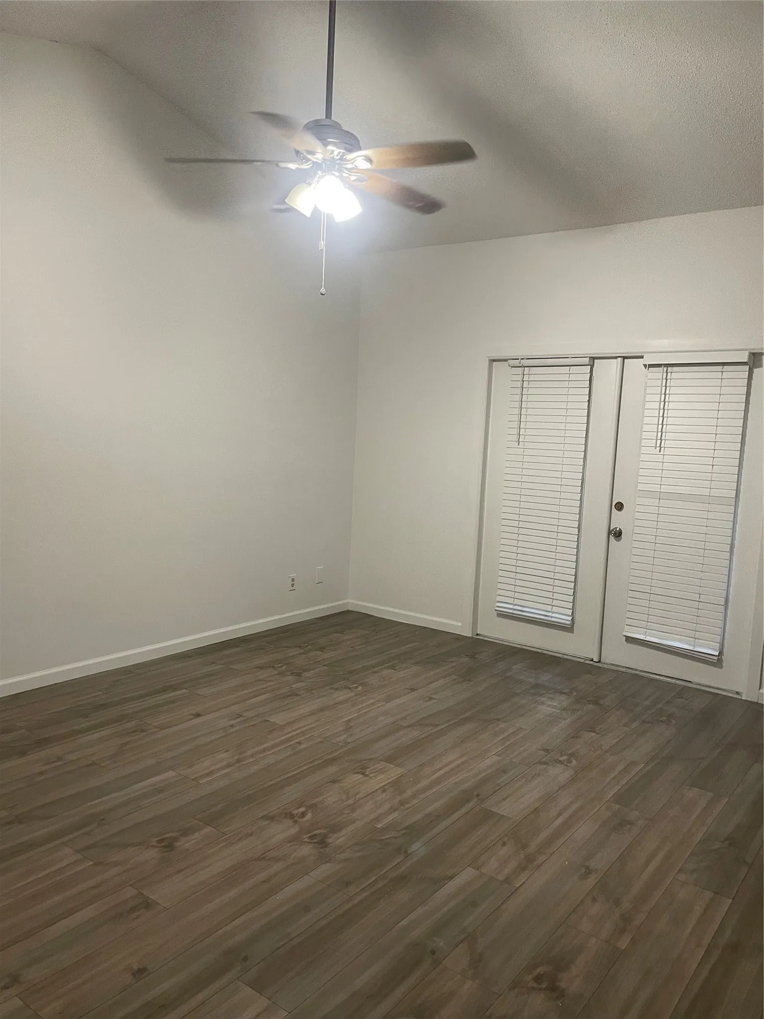 Condominium For Rent in Dallas County , 12921 Abrams Road 308, Dallas, Texas 75243, 2 Bedroom, 1 Bathroom, Garage spaces, 835 Sqft, built in 1980, mls#21420789, Real Estate Agent in Dallas, Homes For Rent in Dallas county, Homes For Rent in Dallas, Realtor in Dallas Texas, Real Estate Brokerage Independent Realty Texas, Luminita Cordes Realtor