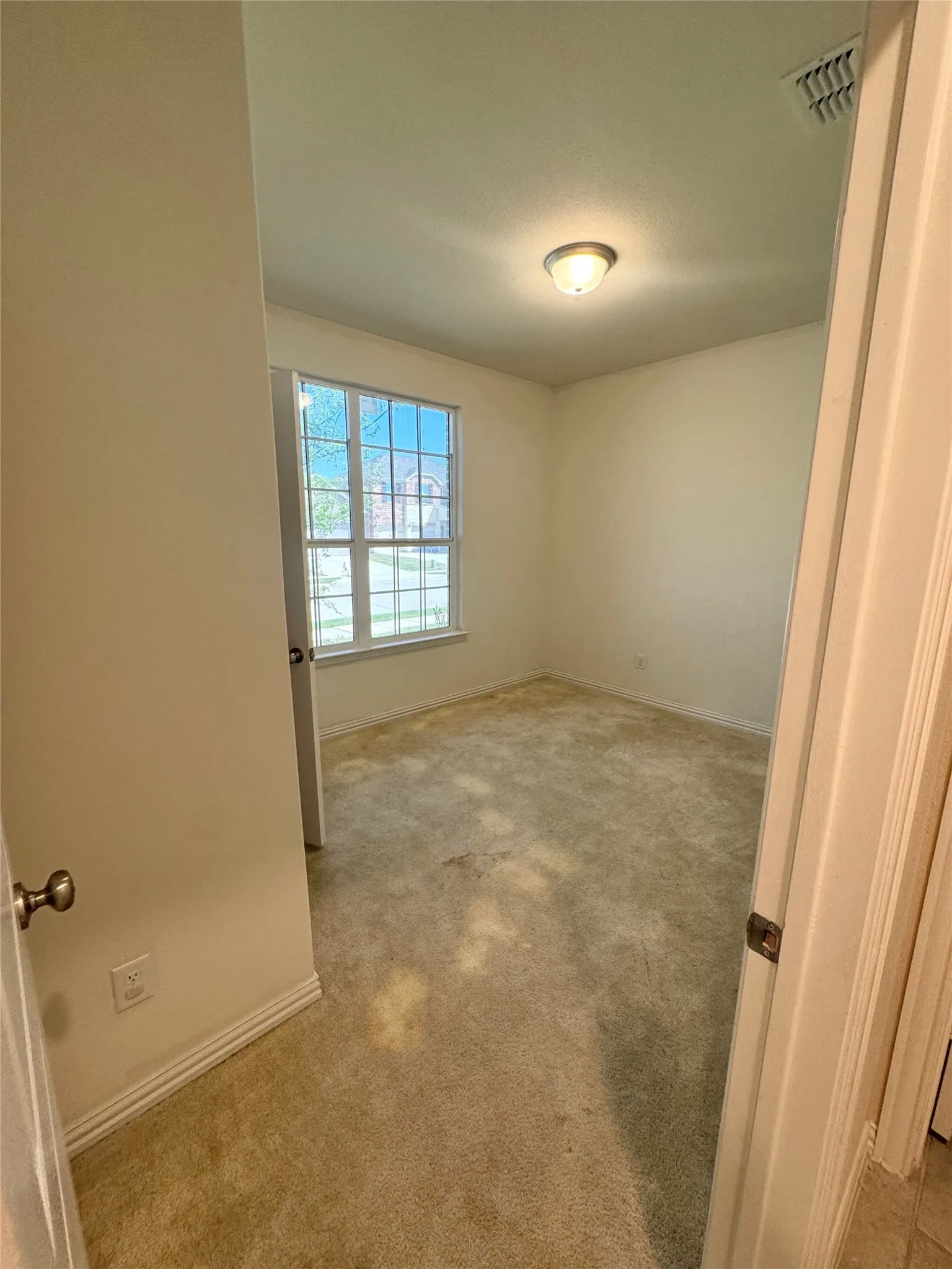 Office or secondary bedroom area downstairs. Large walk-in closet.