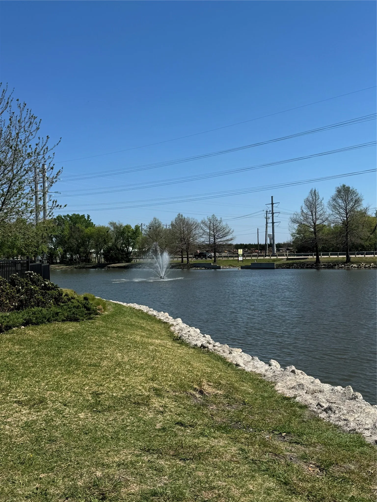 Fishing, walking & bike trails,