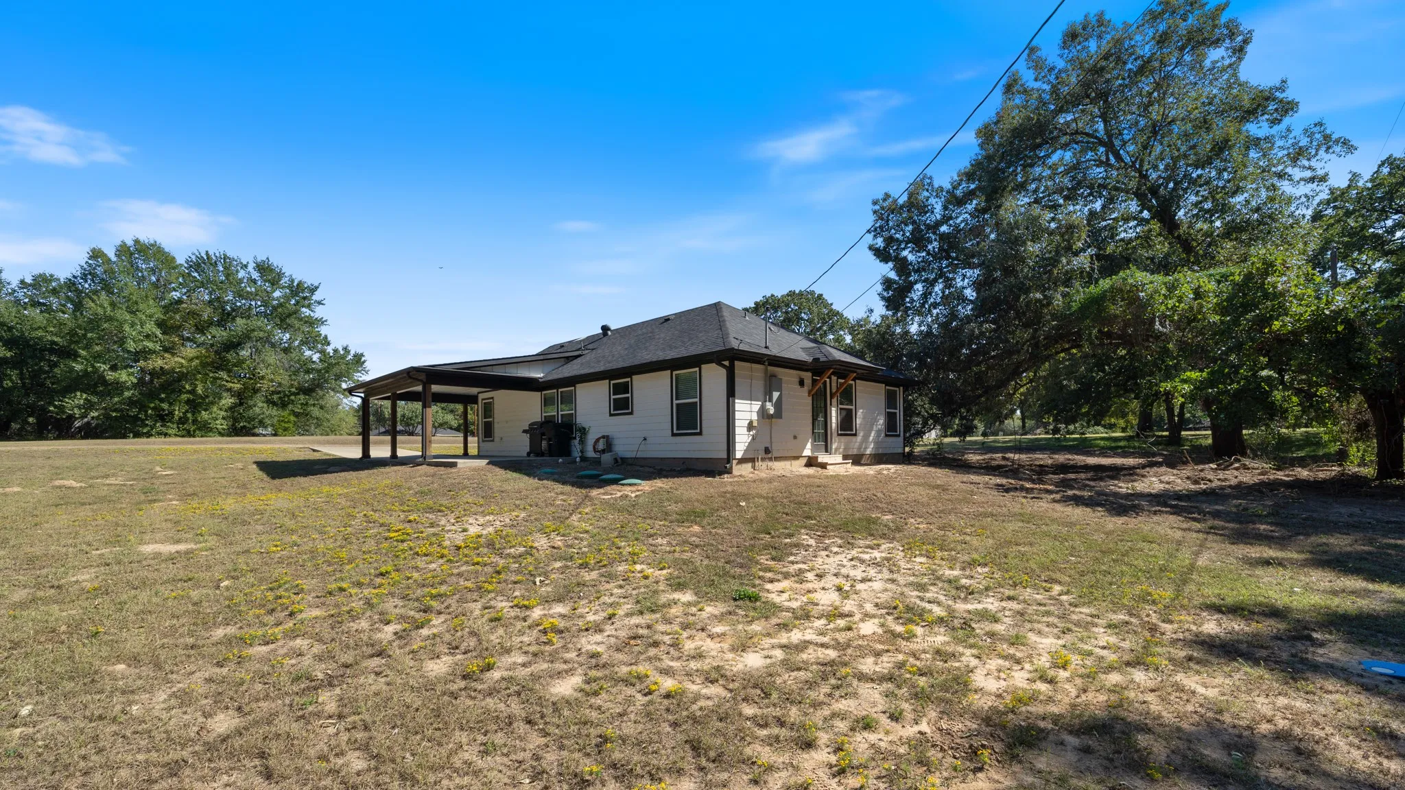 Single Family Residence For Sale in Henderson County , 128 Crestwood Drive, Mabank, Texas 75156, 3 Bedroom, 2 Bathroom, Garage spaces, 1,260 Sqft, built in 2022, mls#21413948, Real Estate Agent in Mabank, Homes For Sale in Henderson county, Homes For Sale in Mabank, Realtor in Mabank Texas, Real Estate Brokerage Independent Realty Texas, Luminita Cordes Realtor