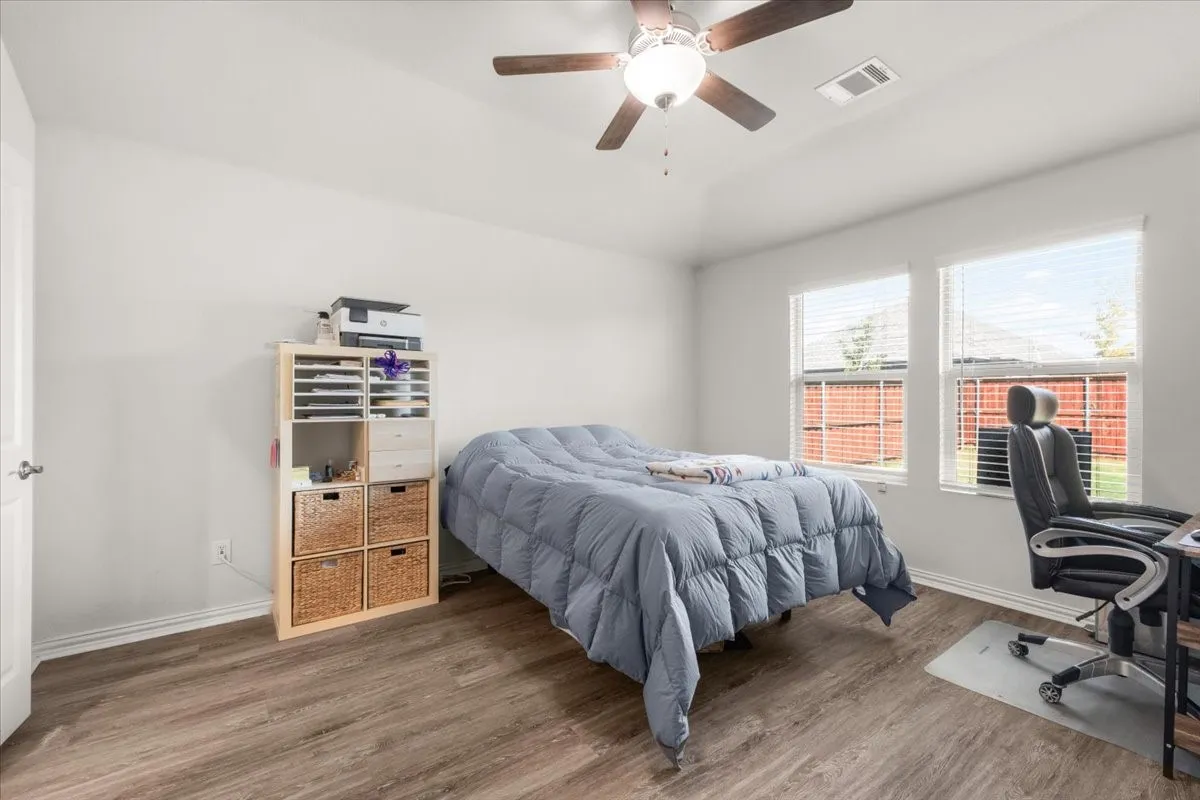 Single Family Residence For Sale in Tarrant County , 10604 Copeland Lane, Fort Worth, Texas 76126, 3 Bedroom, 2 Bathroom, 2 Garage spaces, 1,677 Sqft, built in 2022, mls#21417817, Real Estate Agent in Fort Worth, Homes For Sale in Tarrant county, Homes For Sale in Fort Worth, Realtor in Fort Worth Texas, Real Estate Brokerage Independent Realty Texas, Luminita Cordes Realtor