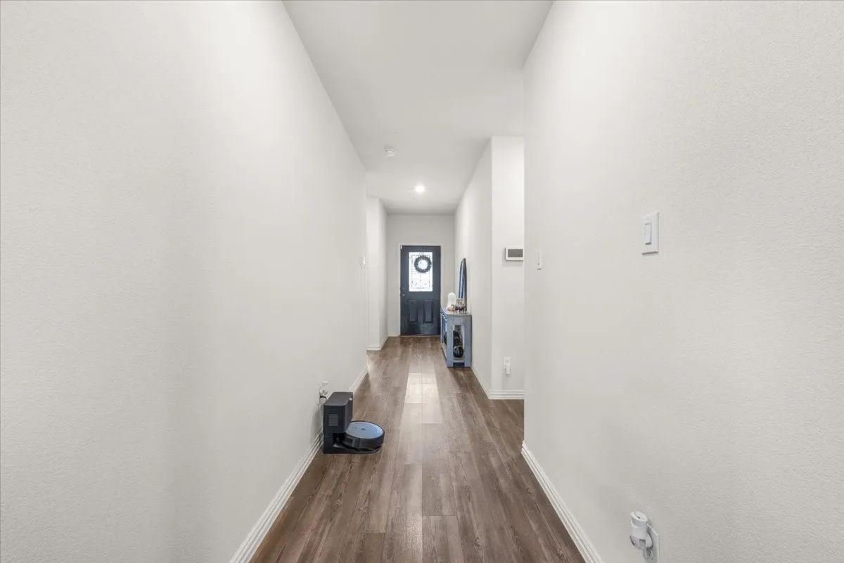 Single Family Residence For Sale in Tarrant County , 10604 Copeland Lane, Fort Worth, Texas 76126, 3 Bedroom, 2 Bathroom, 2 Garage spaces, 1,677 Sqft, built in 2022, mls#21417817, Real Estate Agent in Fort Worth, Homes For Sale in Tarrant county, Homes For Sale in Fort Worth, Realtor in Fort Worth Texas, Real Estate Brokerage Independent Realty Texas, Luminita Cordes Realtor