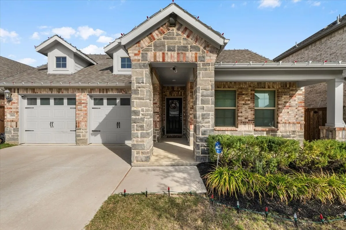 Single Family Residence For Sale