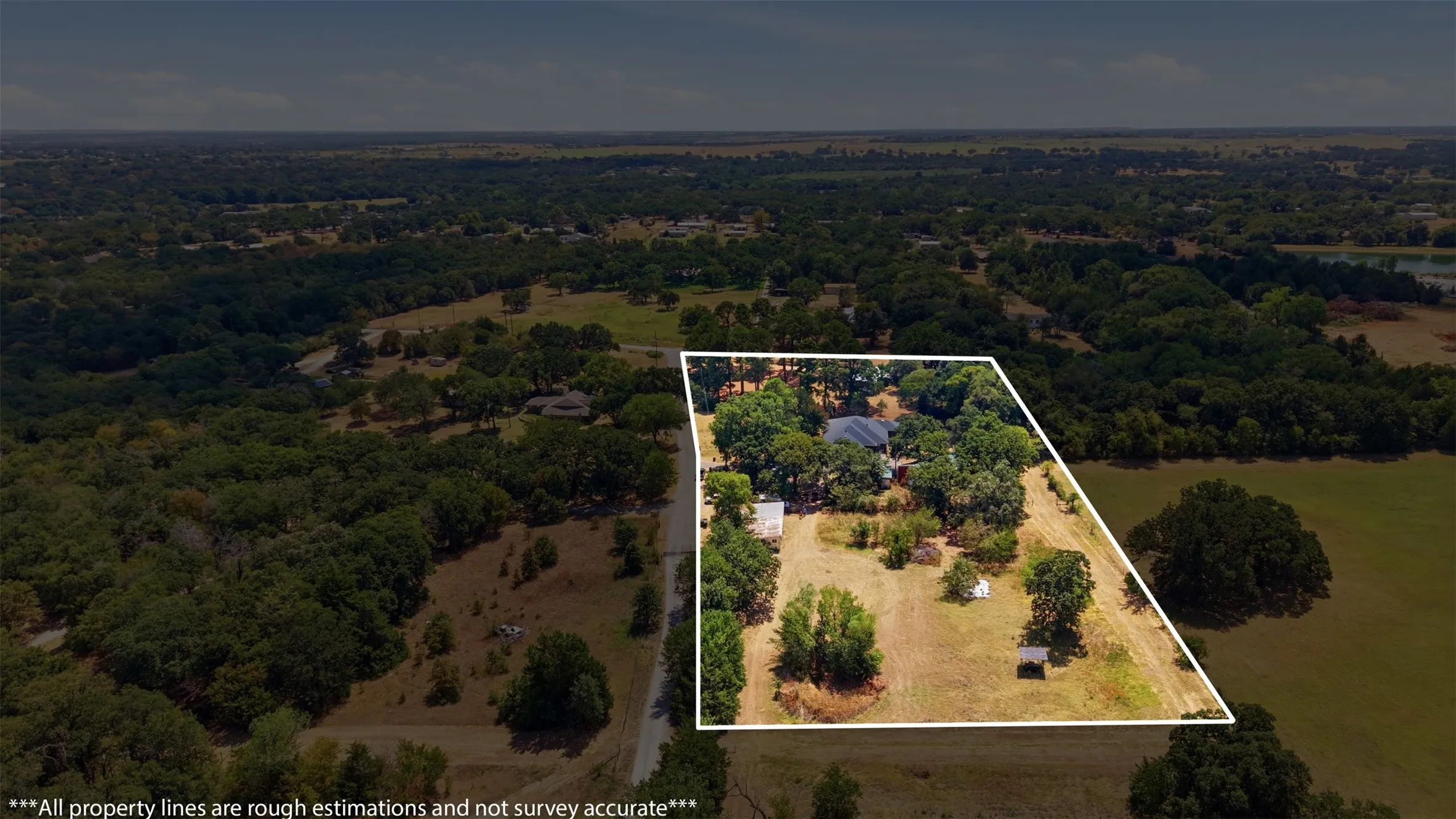 Single Family Residence For Sale in Johnson County , 8116 Dot Hudson Road, Alvarado, Texas 76009, 3 Bedroom, 3 Bathroom, 2 Garage spaces, 3,544 Sqft, built in 2003, mls#21409036, Real Estate Agent in Alvarado, Homes For Sale in Johnson county, Homes For Sale in Alvarado, Realtor in Alvarado Texas, Real Estate Brokerage Independent Realty Texas, Luminita Cordes Realtor