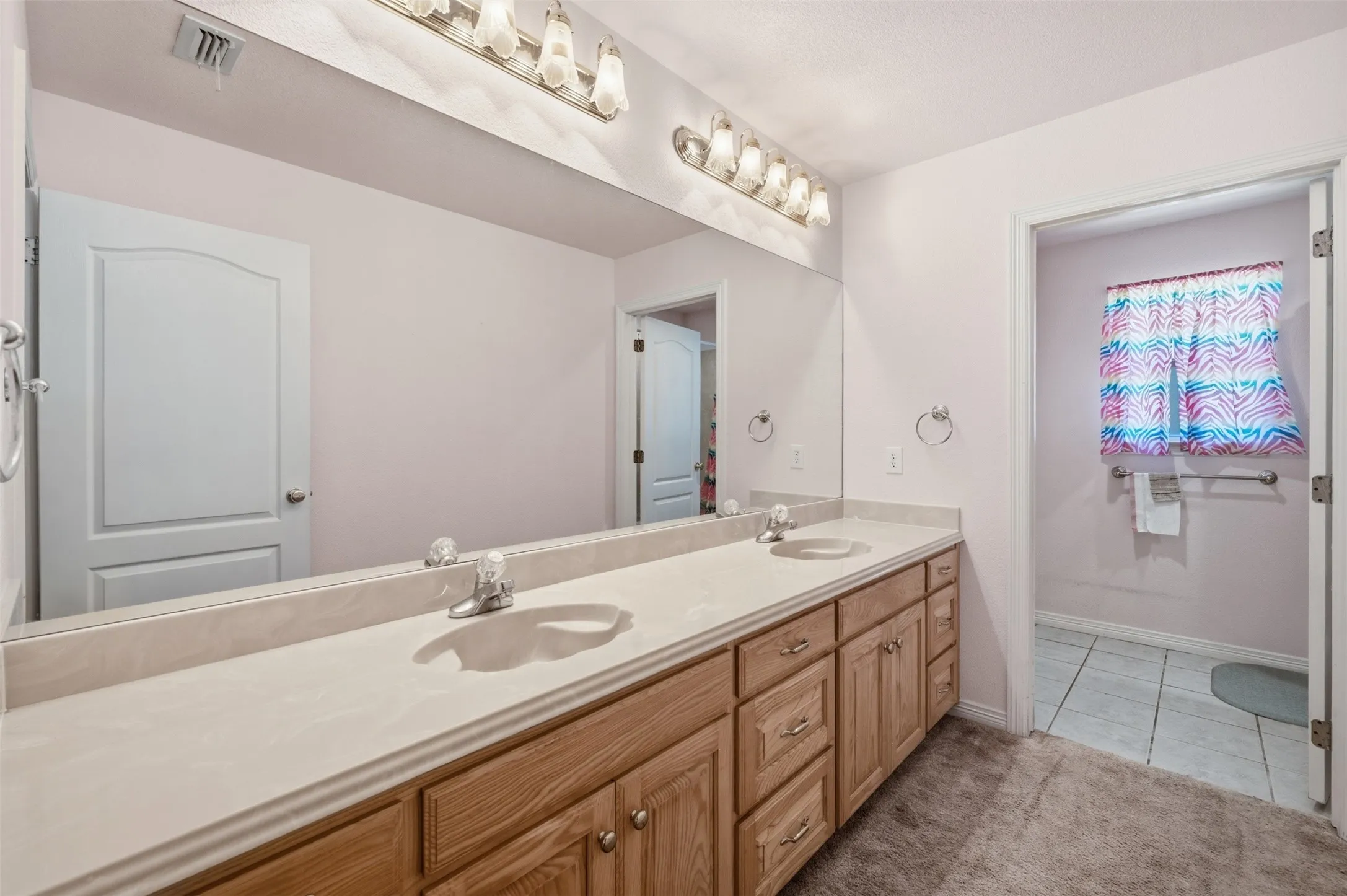 Single Family Residence For Sale in Johnson County , 8116 Dot Hudson Road, Alvarado, Texas 76009, 3 Bedroom, 3 Bathroom, 2 Garage spaces, 3,544 Sqft, built in 2003, mls#21409036, Real Estate Agent in Alvarado, Homes For Sale in Johnson county, Homes For Sale in Alvarado, Realtor in Alvarado Texas, Real Estate Brokerage Independent Realty Texas, Luminita Cordes Realtor