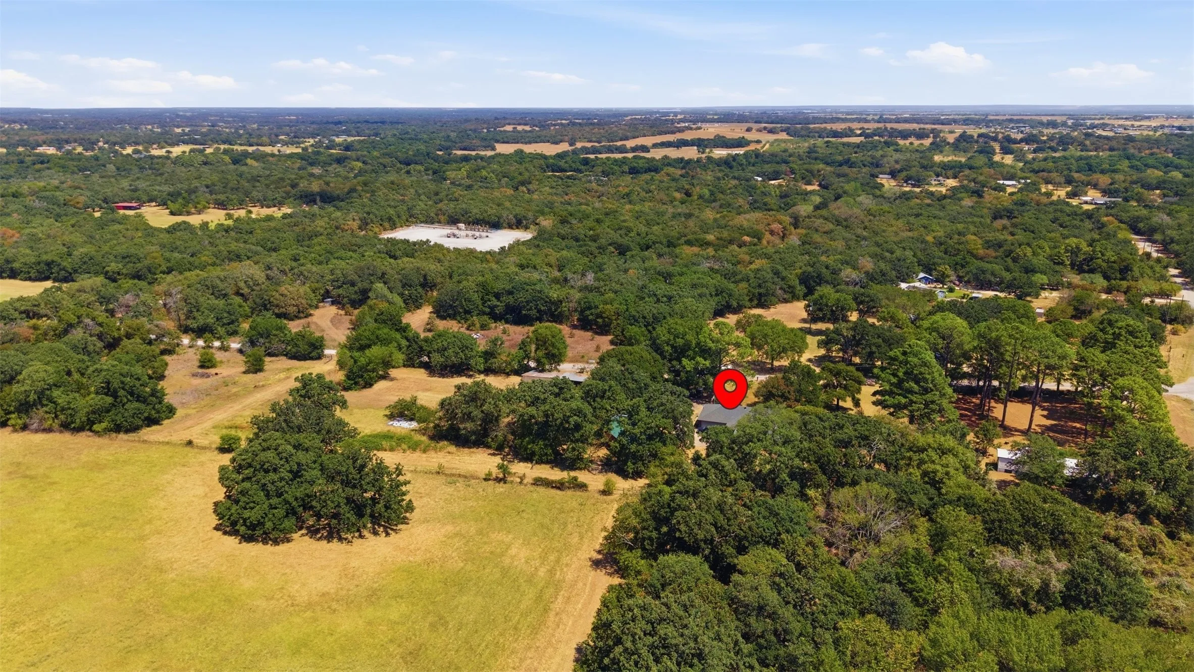 Single Family Residence For Sale in Johnson County , 8116 Dot Hudson Road, Alvarado, Texas 76009, 3 Bedroom, 3 Bathroom, 2 Garage spaces, 3,544 Sqft, built in 2003, mls#21409036, Real Estate Agent in Alvarado, Homes For Sale in Johnson county, Homes For Sale in Alvarado, Realtor in Alvarado Texas, Real Estate Brokerage Independent Realty Texas, Luminita Cordes Realtor