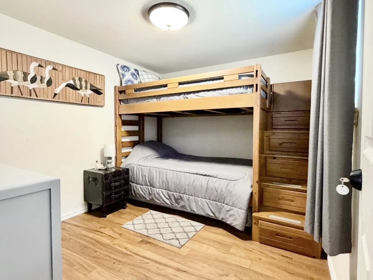 High end bunkbeds easy to top