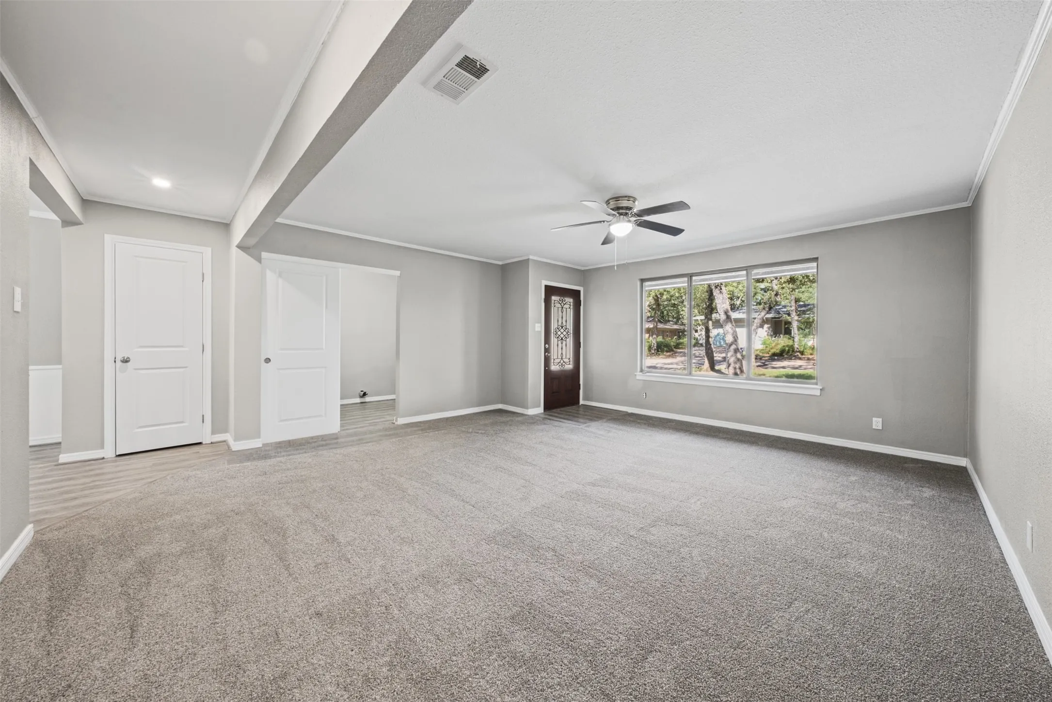 Enter into the dining/living area