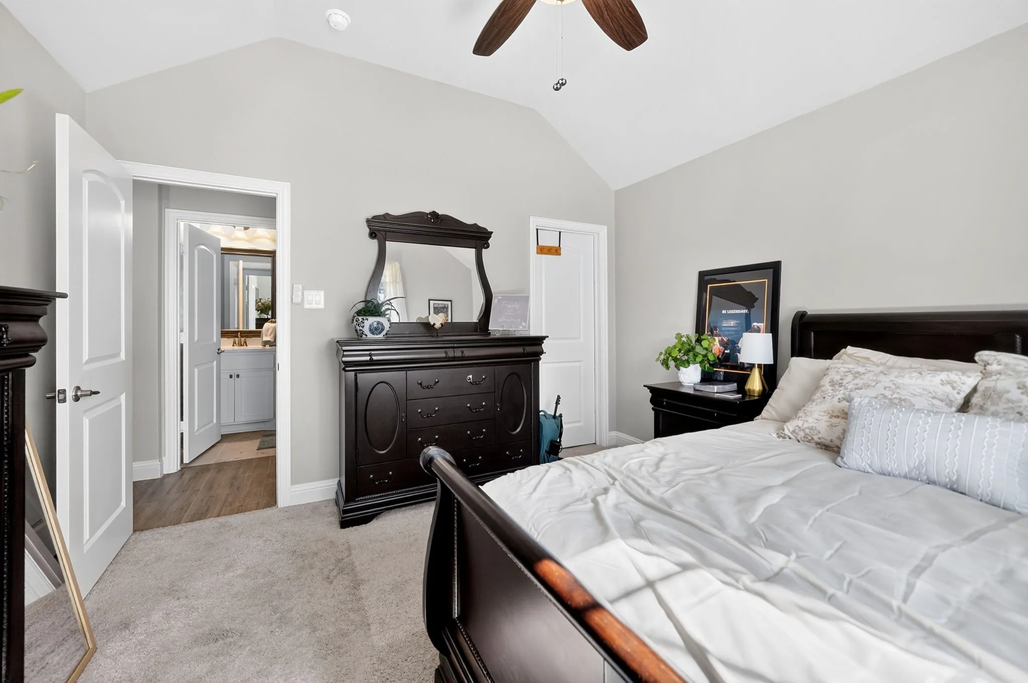 Single Family Residence For Sale in Rockwall County , 813 Mildren Lane, Fate, Texas 75087, 4 Bedroom, 3 Bathroom, 2 Garage spaces, 2,355 Sqft, built in 2021, mls#21420612, Real Estate Agent in Fate, Homes For Sale in Rockwall county, Homes For Sale in Fate, Realtor in Fate Texas, Real Estate Brokerage Independent Realty Texas, Luminita Cordes Realtor