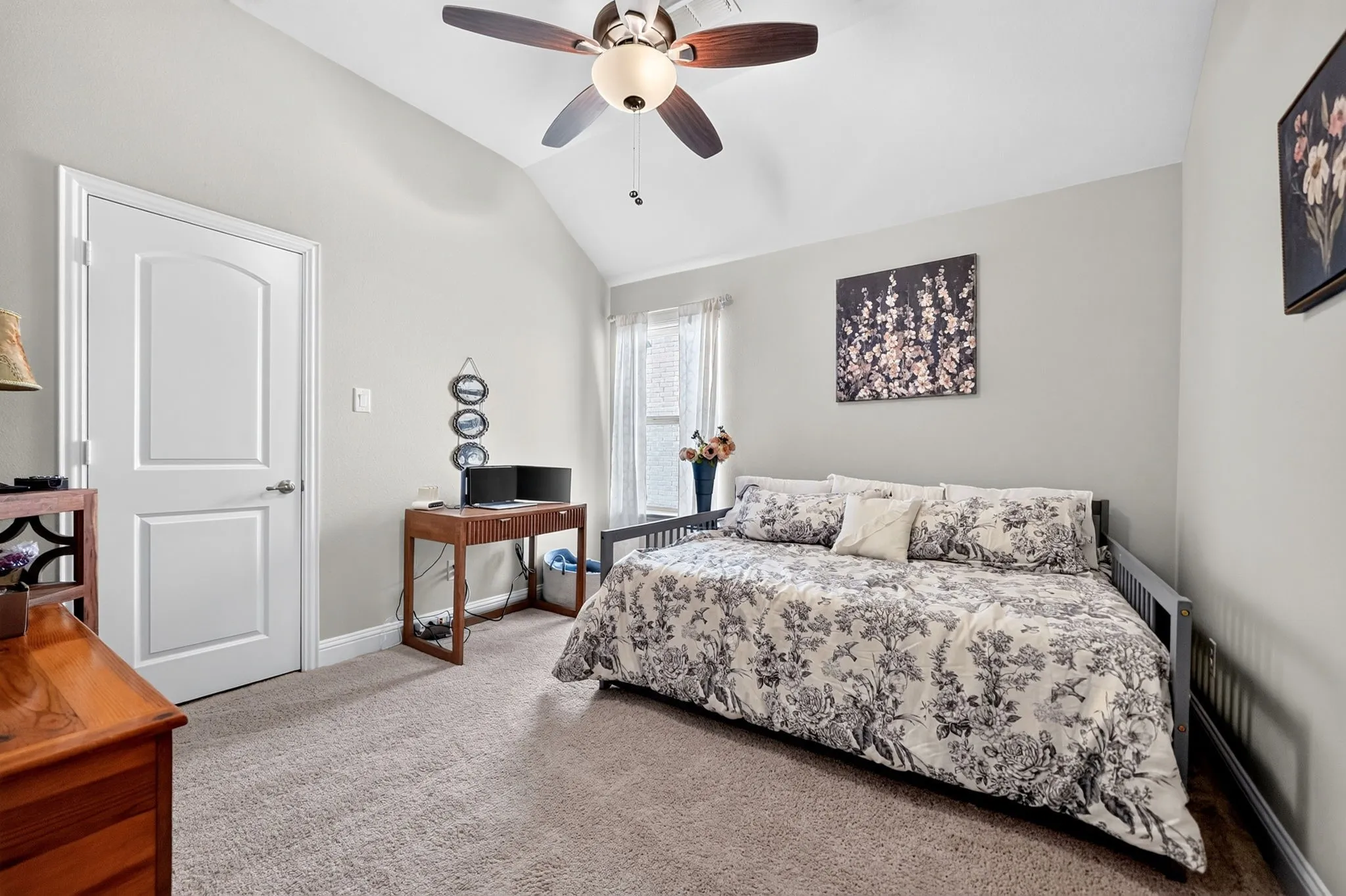 Single Family Residence For Sale in Rockwall County , 813 Mildren Lane, Fate, Texas 75087, 4 Bedroom, 3 Bathroom, 2 Garage spaces, 2,355 Sqft, built in 2021, mls#21420612, Real Estate Agent in Fate, Homes For Sale in Rockwall county, Homes For Sale in Fate, Realtor in Fate Texas, Real Estate Brokerage Independent Realty Texas, Luminita Cordes Realtor