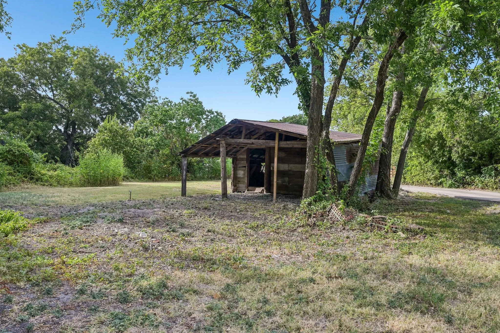 Single Family Residence For Sale in Dallas County , 2617 Kirby Road, Rowlett, Texas 75088, 4 Bedroom, 4 Bathroom, 2 Garage spaces, 2,209 Sqft, built in 2011, mls#21421048, Real Estate Agent in Rowlett, Homes For Sale in Dallas county, Homes For Sale in Rowlett, Realtor in Rowlett Texas, Real Estate Brokerage Independent Realty Texas, Luminita Cordes Realtor
