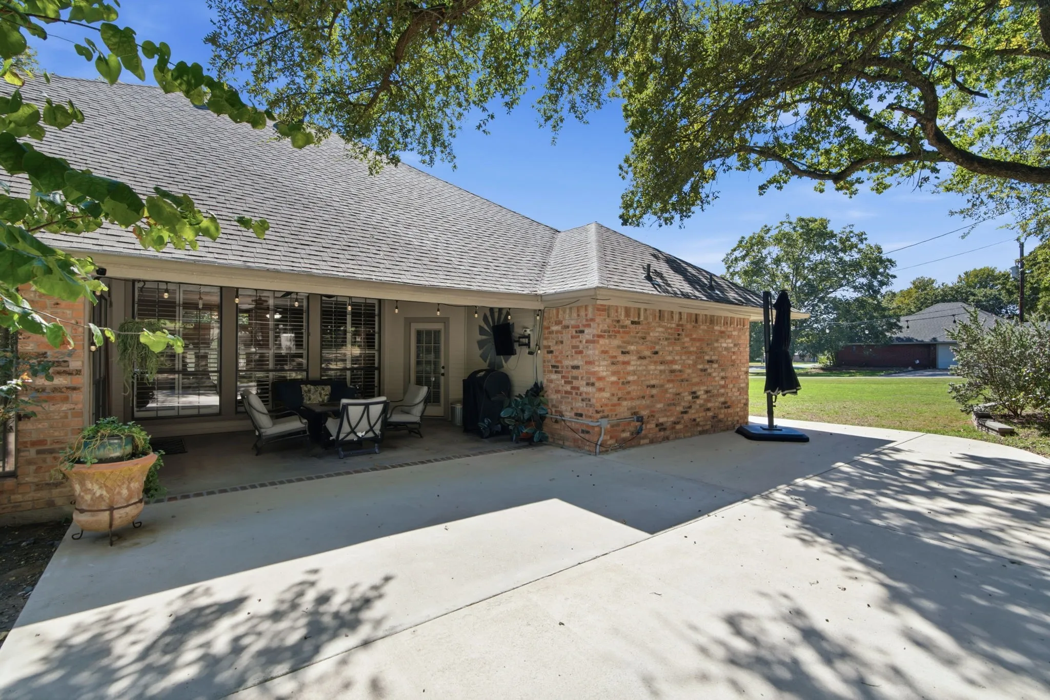 Extended porch
