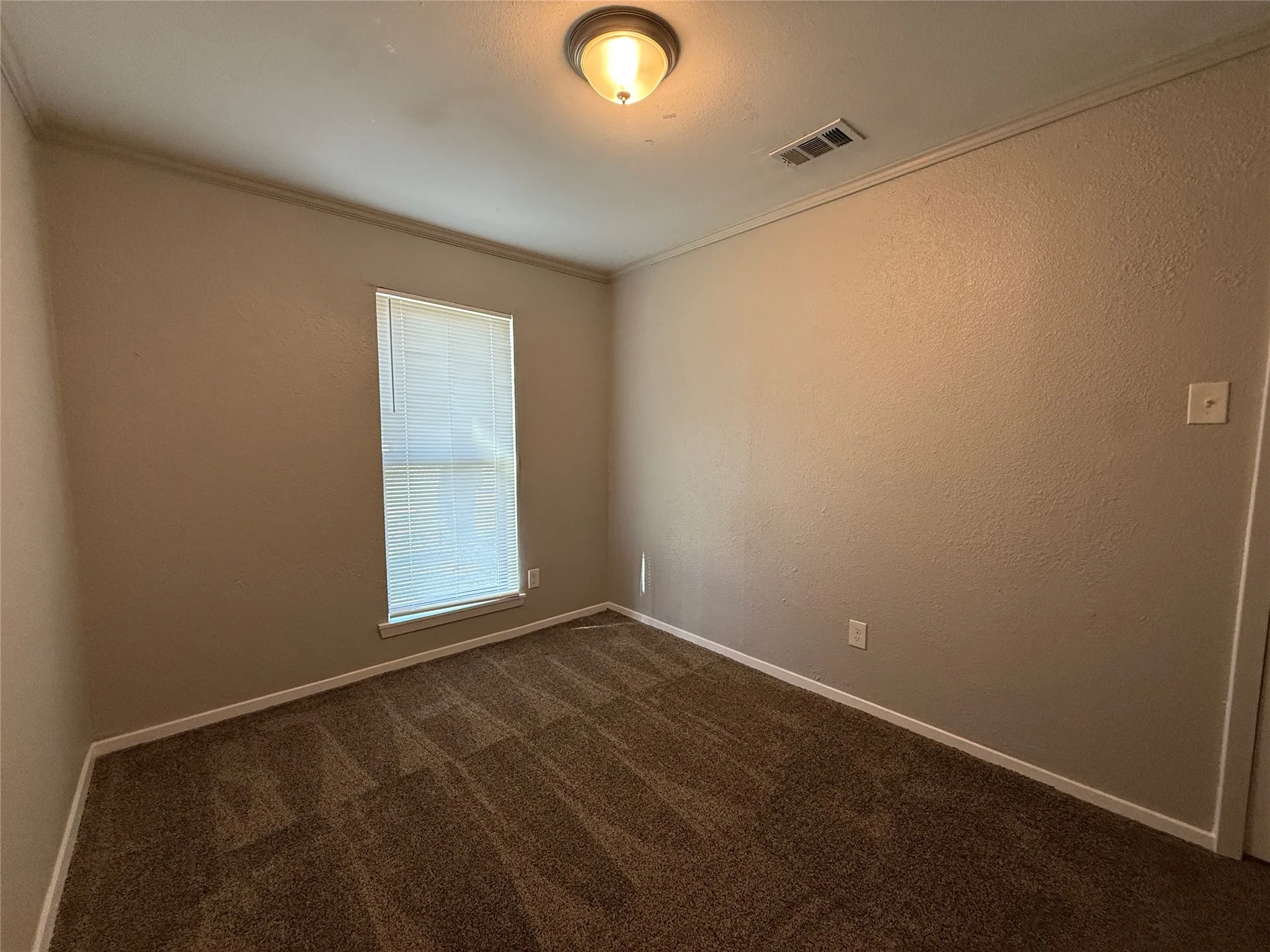 Single Family Residence For Rent in Dallas County , 9680 Dale Glade Drive, Dallas, Texas 75217, 4 Bedroom, 2 Bathroom, Garage spaces, 1,344 Sqft, built in 1972, mls#21421078, Real Estate Agent in Dallas, Homes For Rent in Dallas county, Homes For Rent in Dallas, Realtor in Dallas Texas, Real Estate Brokerage Independent Realty Texas, Luminita Cordes Realtor