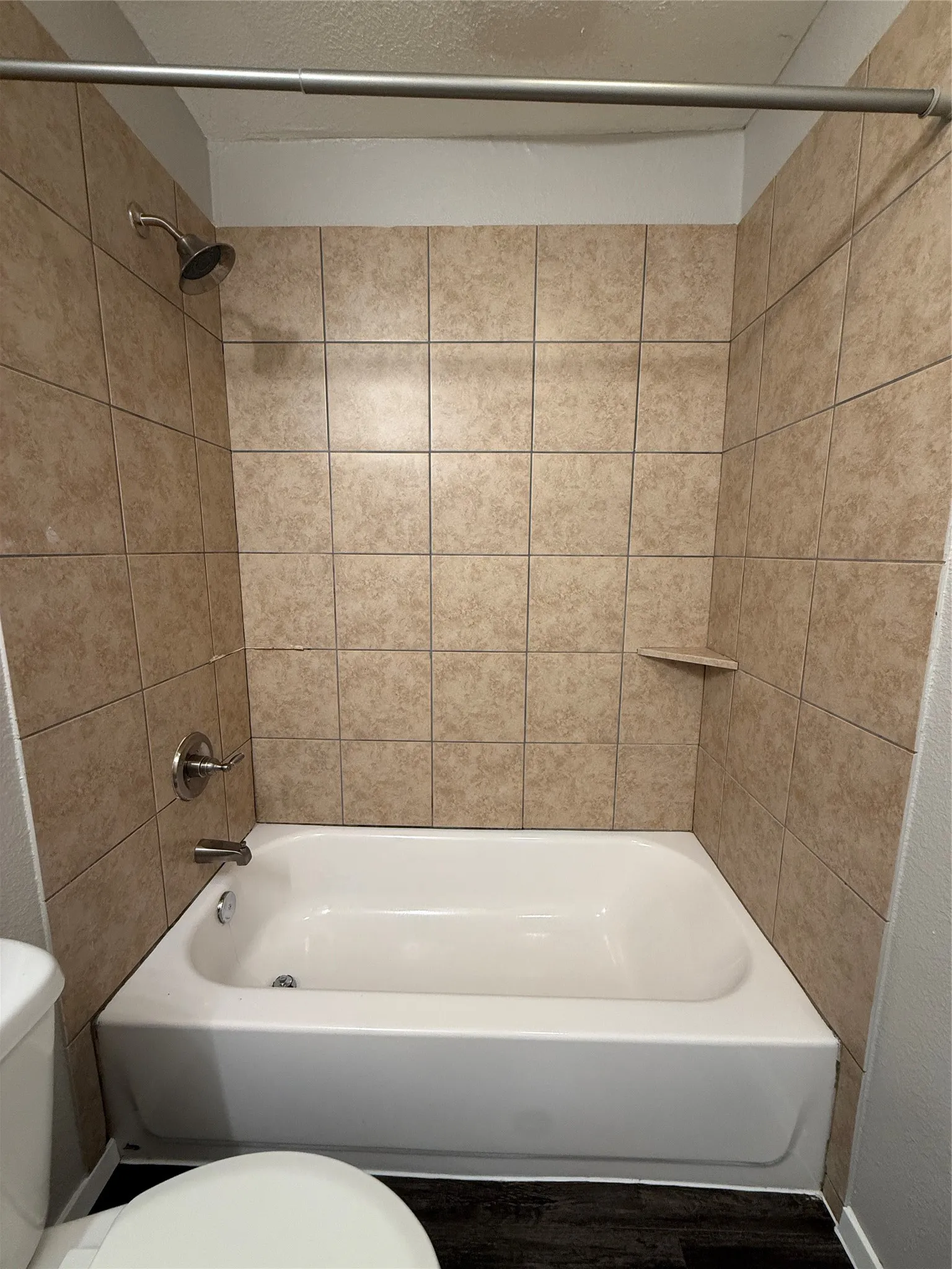 Single Family Residence For Rent in Dallas County , 9680 Dale Glade Drive, Dallas, Texas 75217, 4 Bedroom, 2 Bathroom, Garage spaces, 1,344 Sqft, built in 1972, mls#21421078, Real Estate Agent in Dallas, Homes For Rent in Dallas county, Homes For Rent in Dallas, Realtor in Dallas Texas, Real Estate Brokerage Independent Realty Texas, Luminita Cordes Realtor