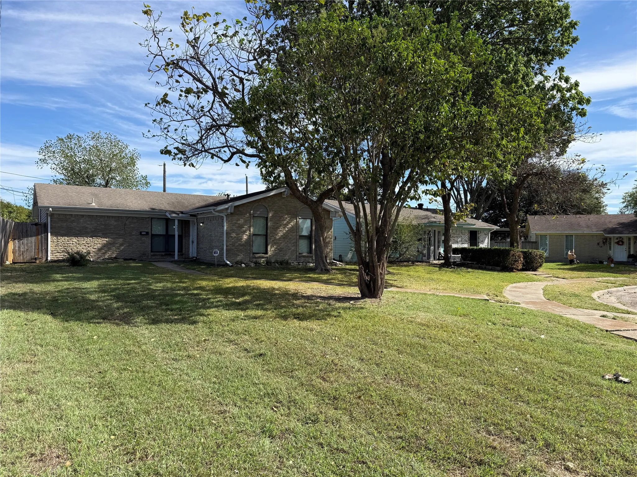 Single Family Residence For Rent in Dallas County , 9680 Dale Glade Drive, Dallas, Texas 75217, 4 Bedroom, 2 Bathroom, Garage spaces, 1,344 Sqft, built in 1972, mls#21421078, Real Estate Agent in Dallas, Homes For Rent in Dallas county, Homes For Rent in Dallas, Realtor in Dallas Texas, Real Estate Brokerage Independent Realty Texas, Luminita Cordes Realtor