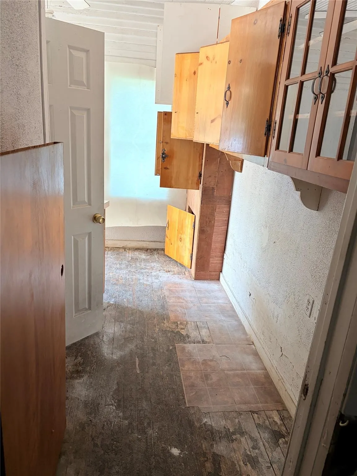 Single Family Residence For Sale in Dallas County , 3010 Jerome Street, Dallas, Texas 75223, 2 Bedroom, 1 Bathroom, Garage spaces, 972 Sqft, built in 1924, mls#21421085, Real Estate Agent in Dallas, Homes For Sale in Dallas county, Homes For Sale in Dallas, Realtor in Dallas Texas, Real Estate Brokerage Independent Realty Texas, Luminita Cordes Realtor